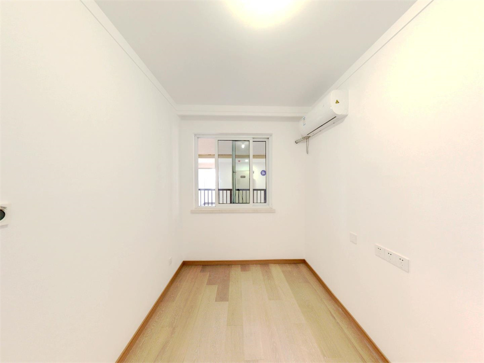 雨润星雨华府 3室2厅1卫 95m&sup2;