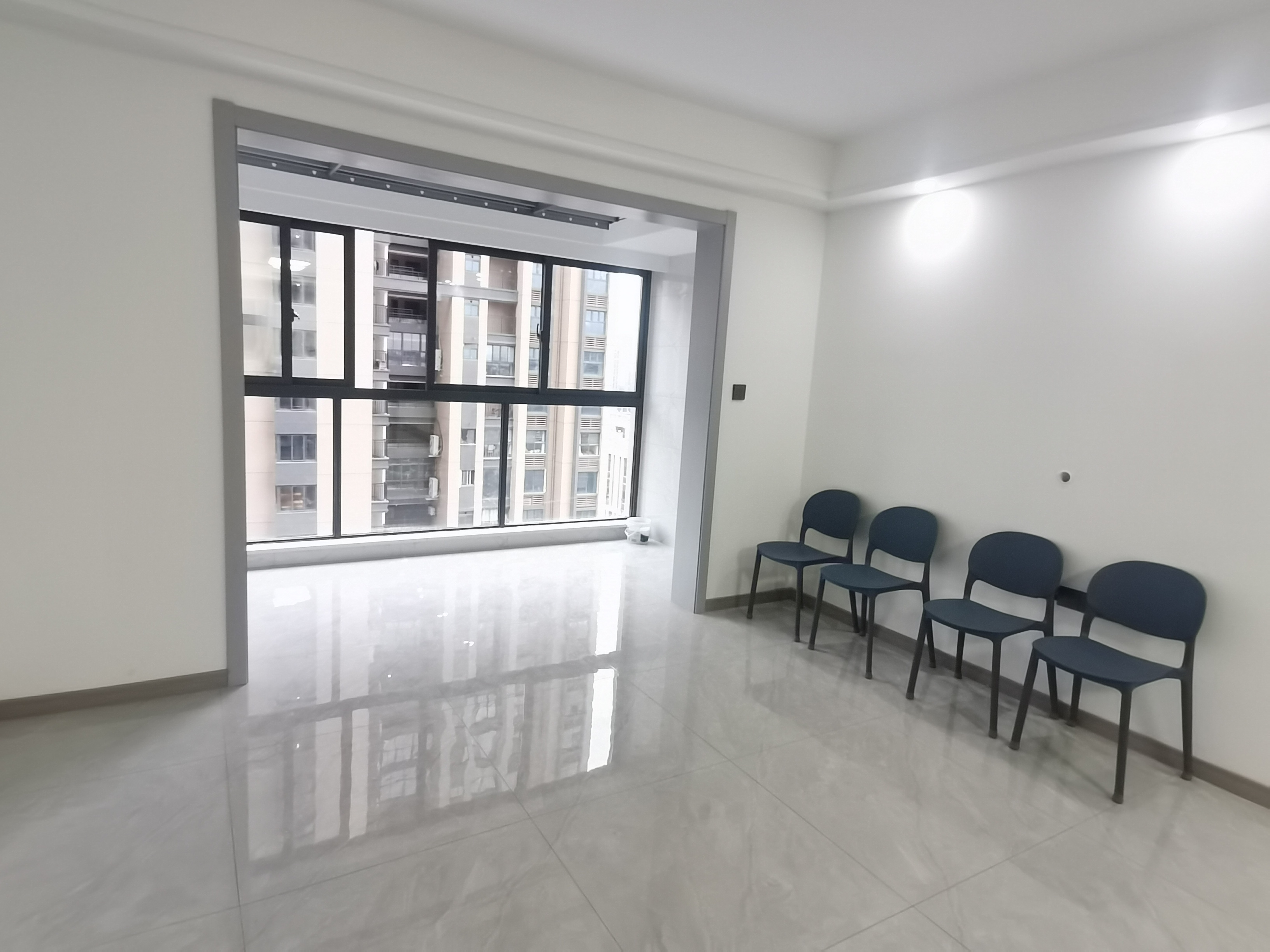 南山国际社区 4室1厅2卫 130.00m&sup2;