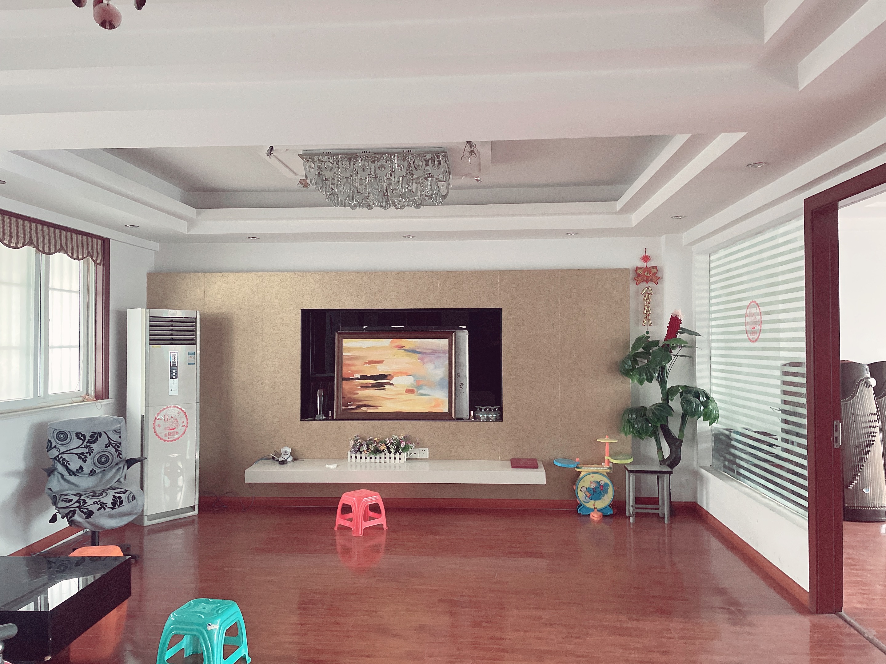 小石桥花苑 3室2厅1卫 148m&sup2;
