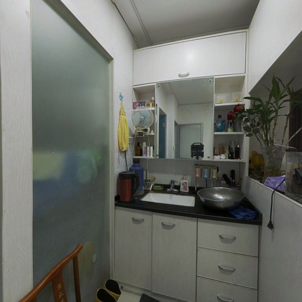 新建路新村 2室1厅1卫 74m&sup2;