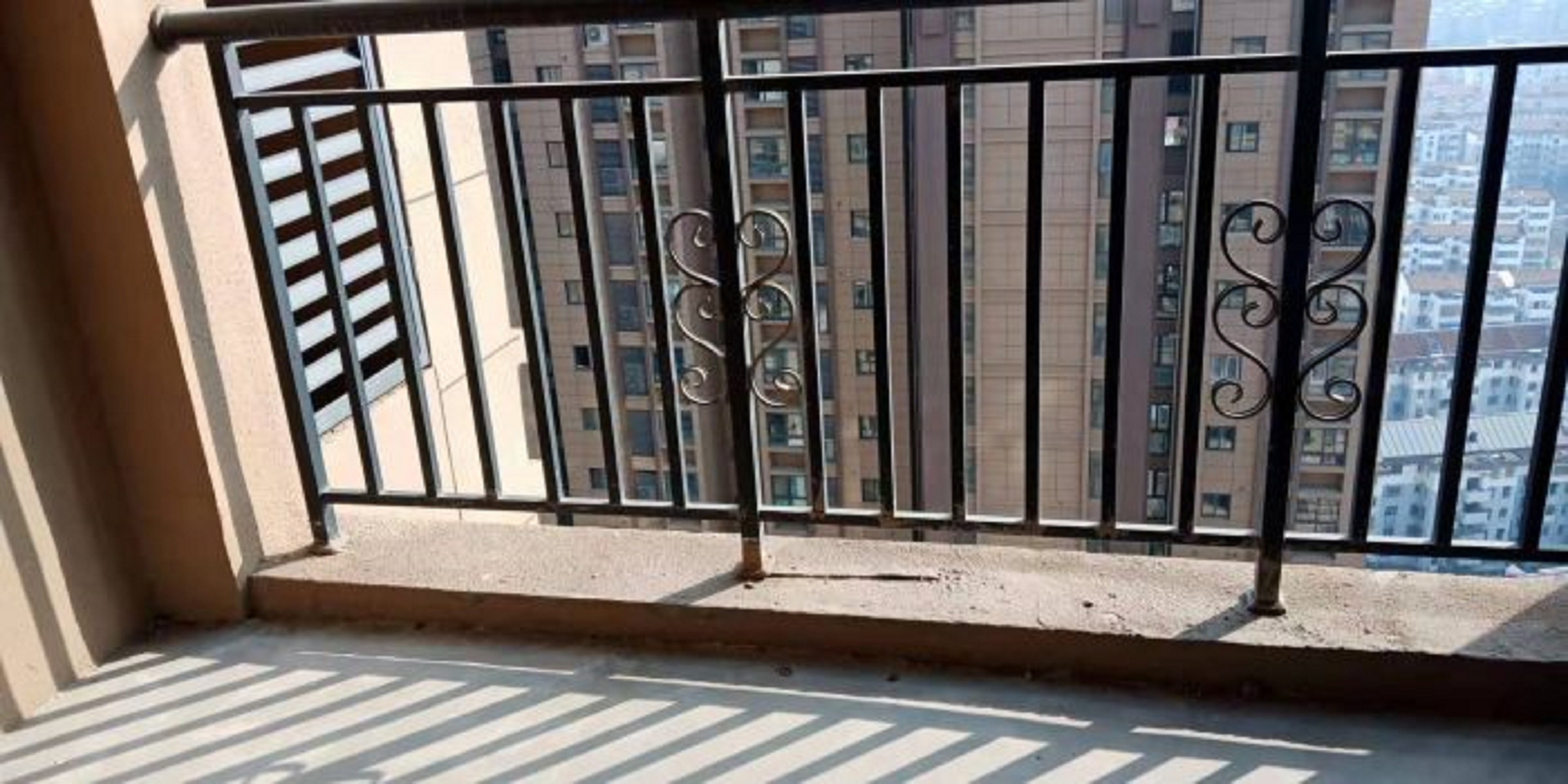南辰濠郡 2室2厅2卫 101m&sup2;