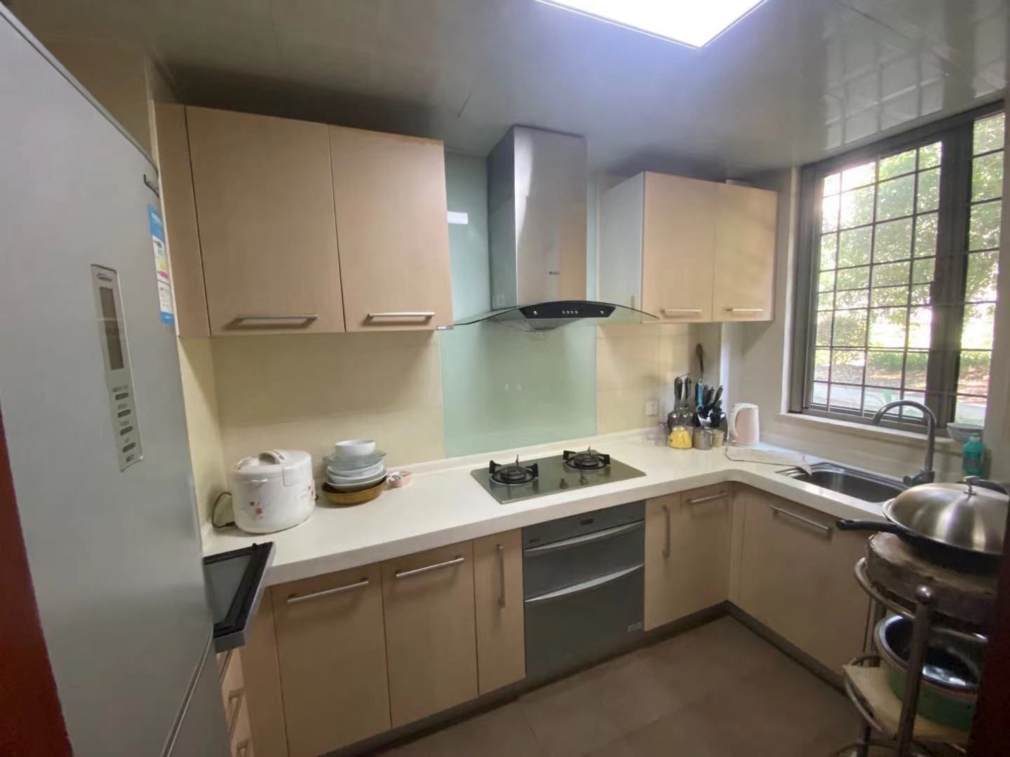 优山美地花园北区 3室2厅2卫 145m&sup2;