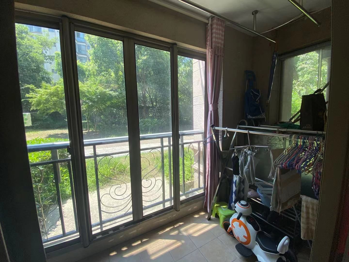 优山美地花园北区 3室2厅2卫 145m&sup2;