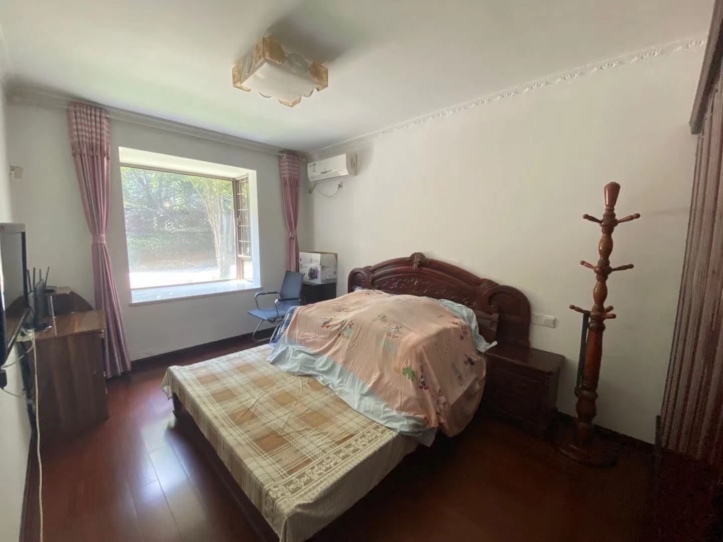 优山美地花园北区 3室2厅2卫 145m&sup2;