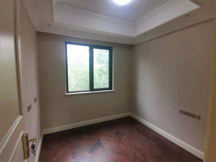 中海铂樾府 4室2厅2卫 144m&sup2;
