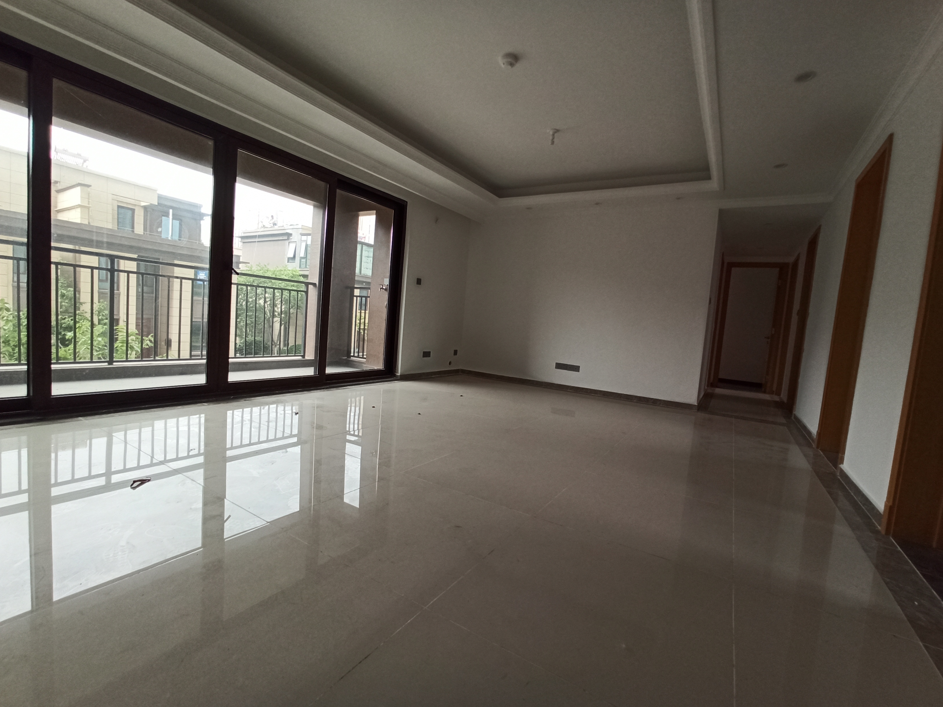富力半岛花园 4室2厅2卫 143m&sup2;
