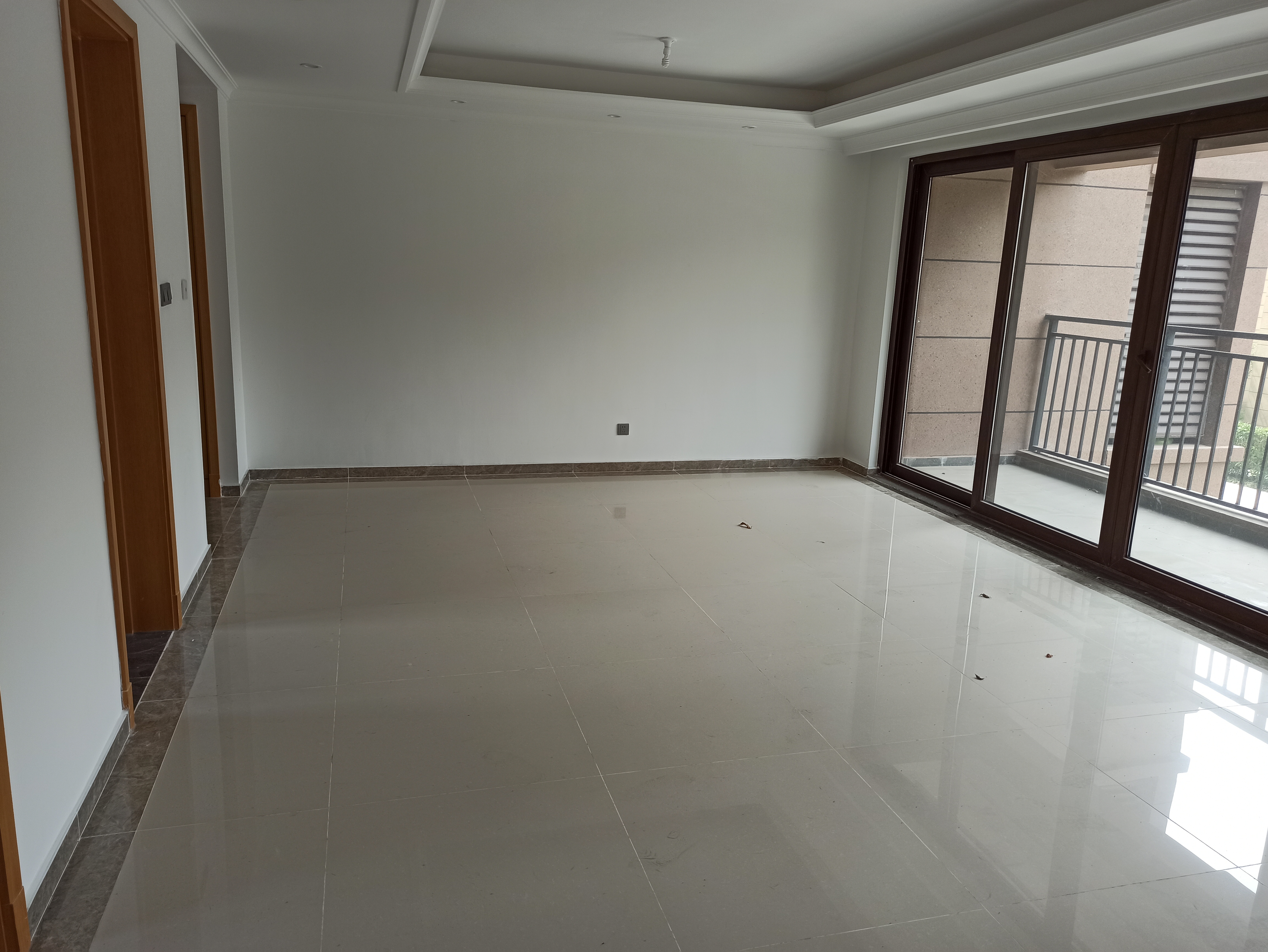 富力半岛花园 4室2厅2卫 143m&sup2;