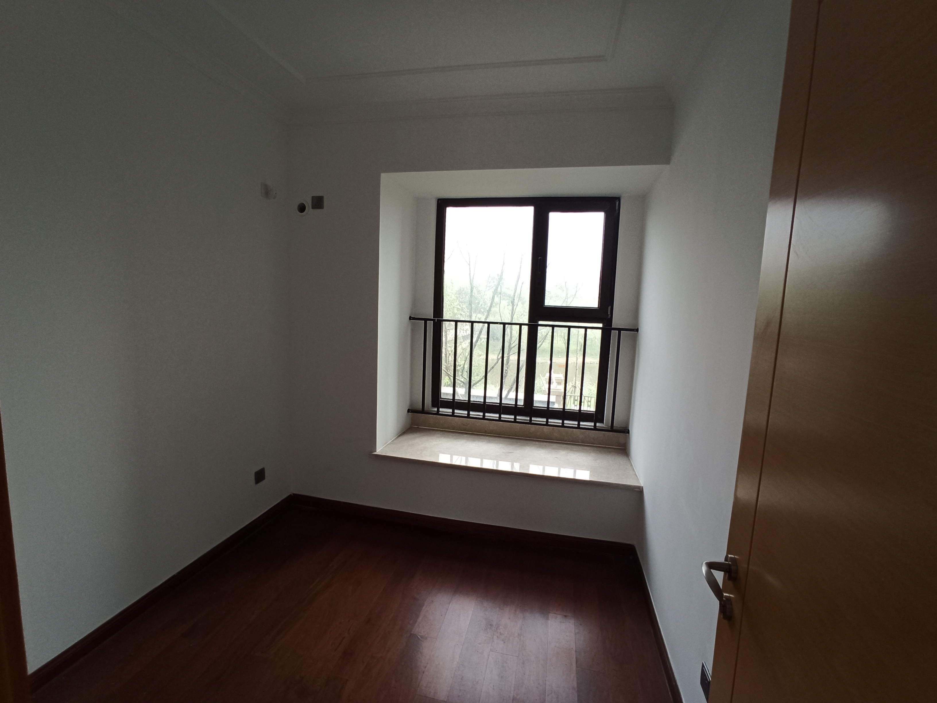 富力半岛花园 4室2厅2卫 143m&sup2;