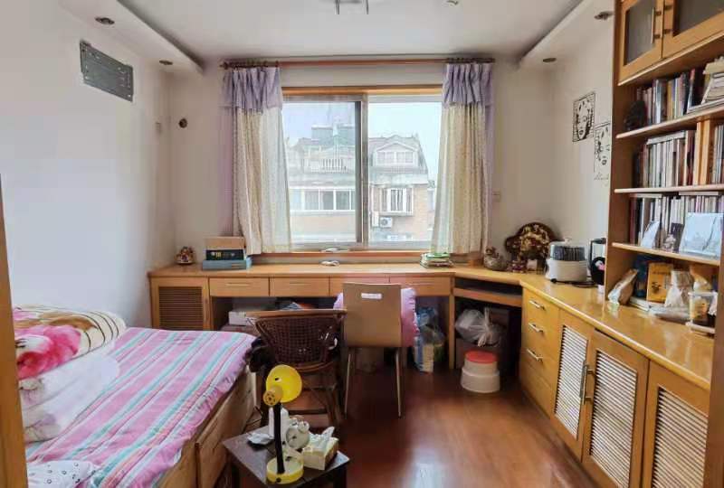 苏东花苑 5室2厅2卫 185.28m&sup2;