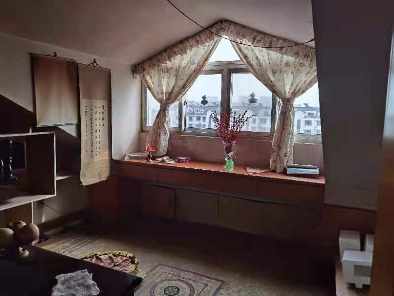 苏东花苑 5室2厅2卫 185.28m&sup2;