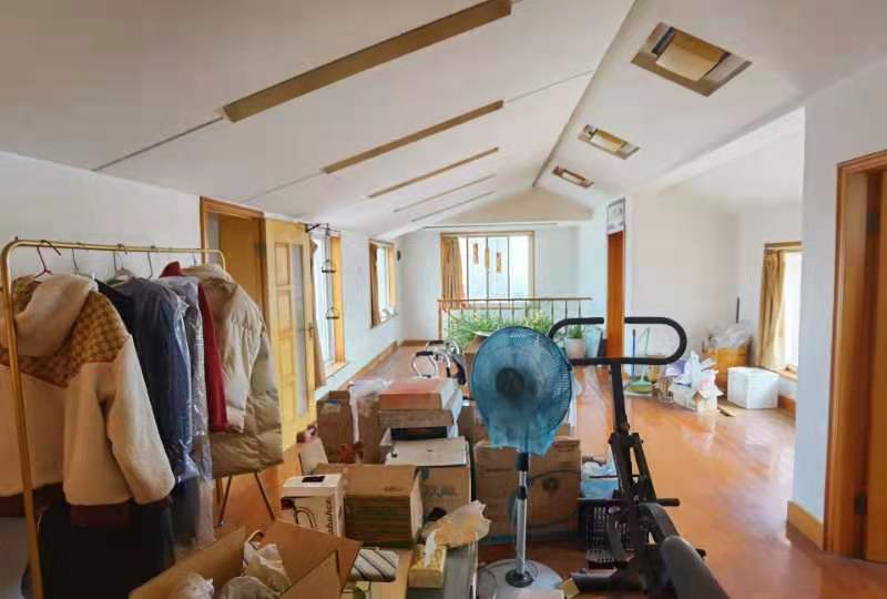 苏东花苑 5室2厅2卫 185.28m&sup2;