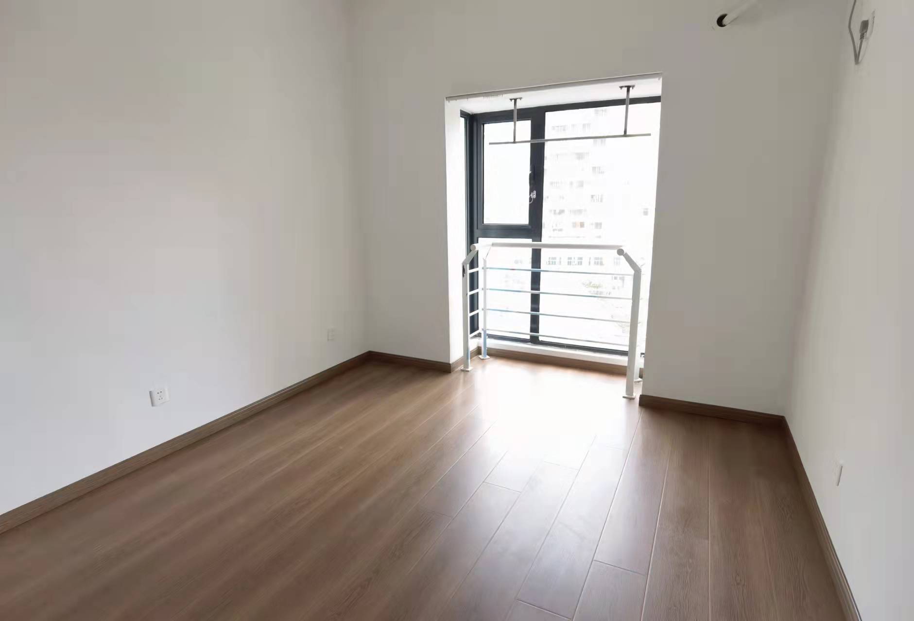 中南世纪城北区 3室2厅2卫 170m&sup2;