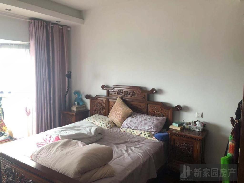中南世纪城北区 3室2厅2卫 167m&sup2;