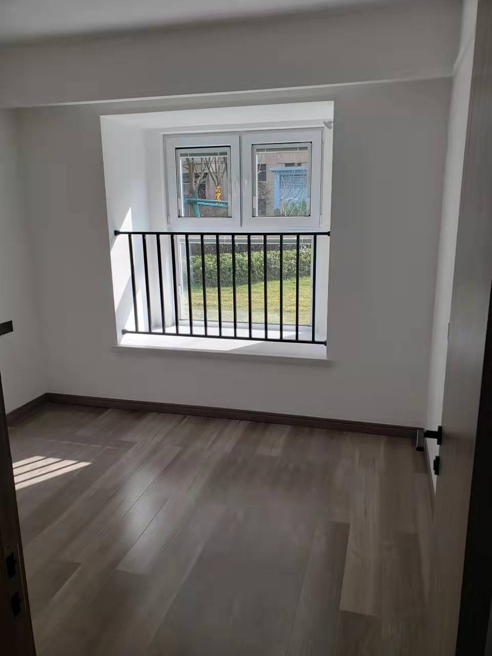世茂云锦 3室2厅1卫 90m&sup2;