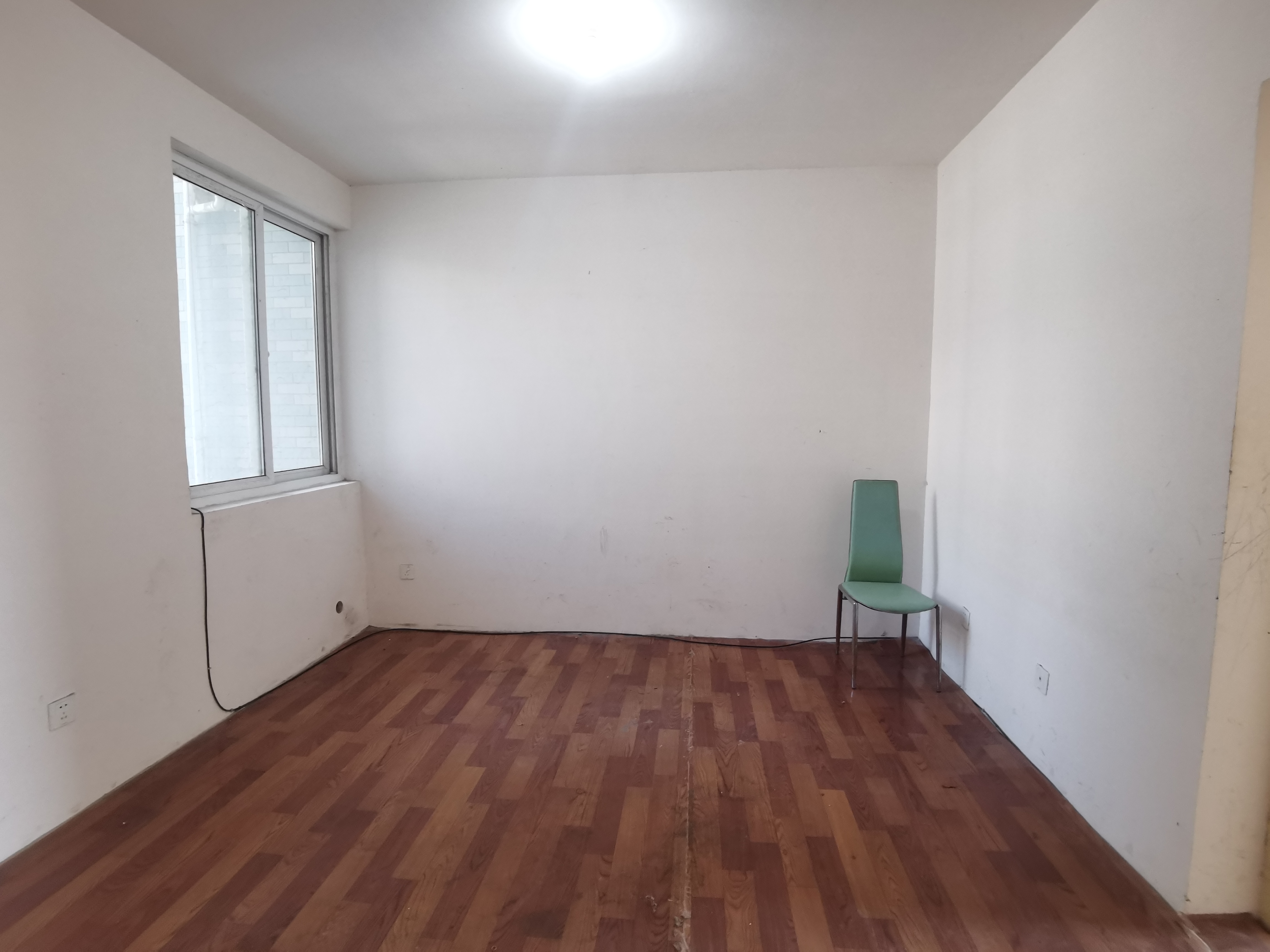 城山花园 1室1厅1卫 54.89m&sup2;