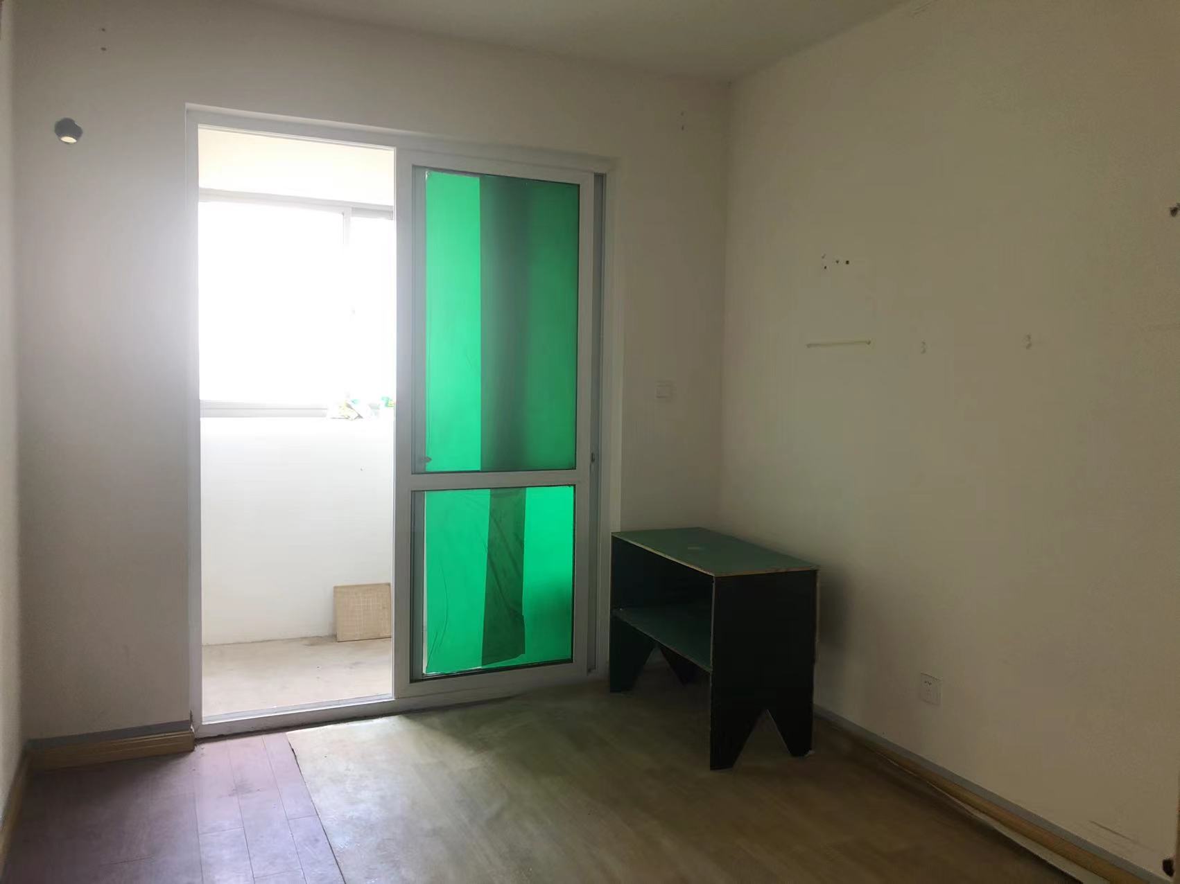世濠花园 4室2厅2卫 132m&sup2;