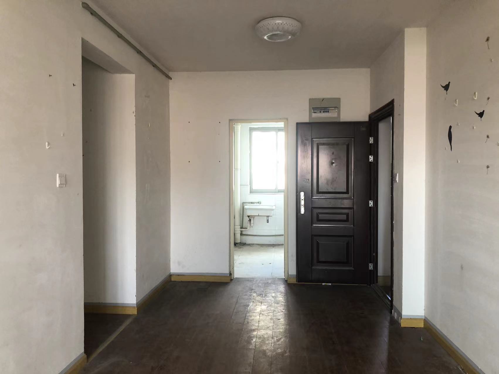 世濠花园 4室2厅2卫 132m&sup2;