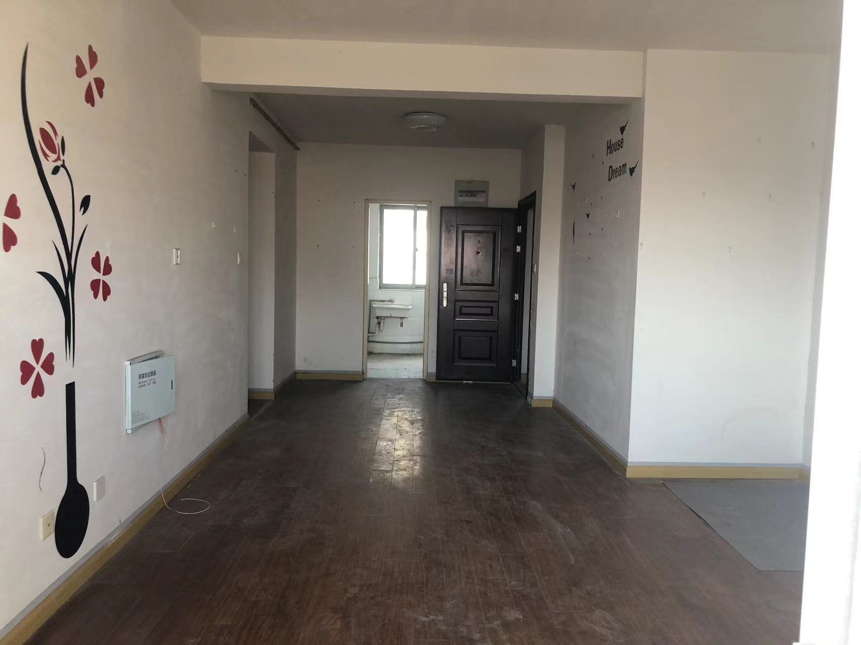 世濠花园 4室2厅2卫 132m&sup2;