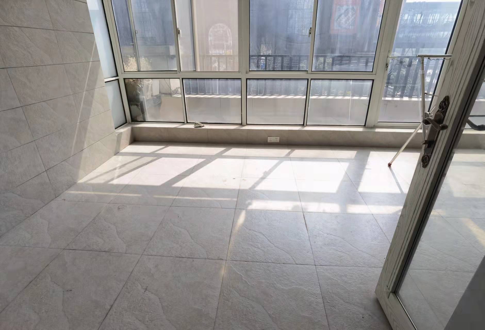 中南世纪城98街区 2室2厅1卫 118.00m&sup2;