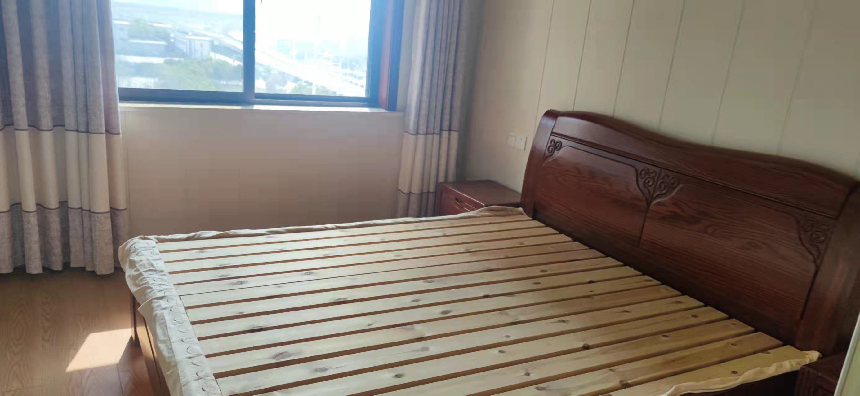 紫东南苑南区 3室1厅1卫 98.00m²