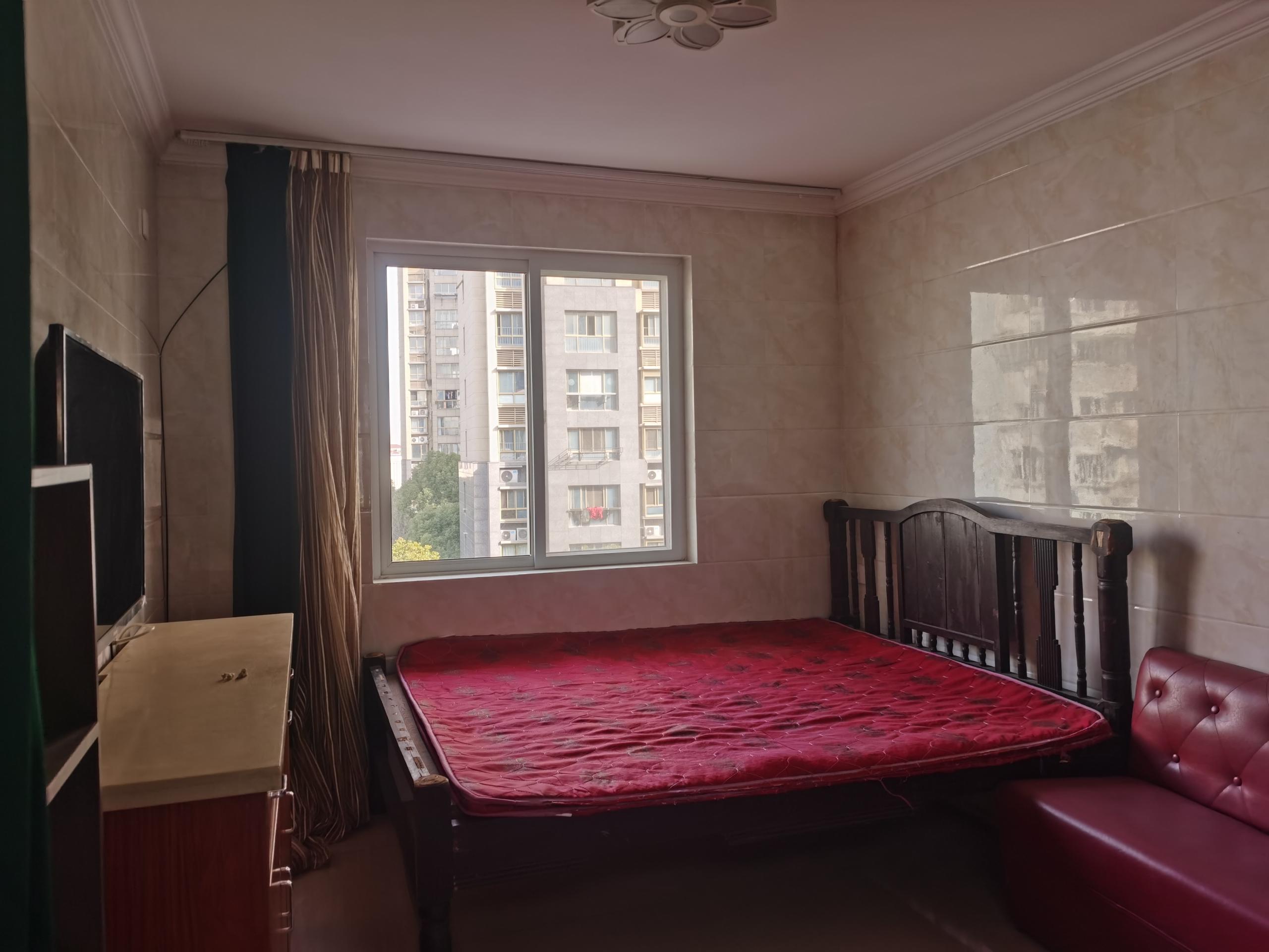 锦安花园一期 3室1厅1卫 90m&sup2;