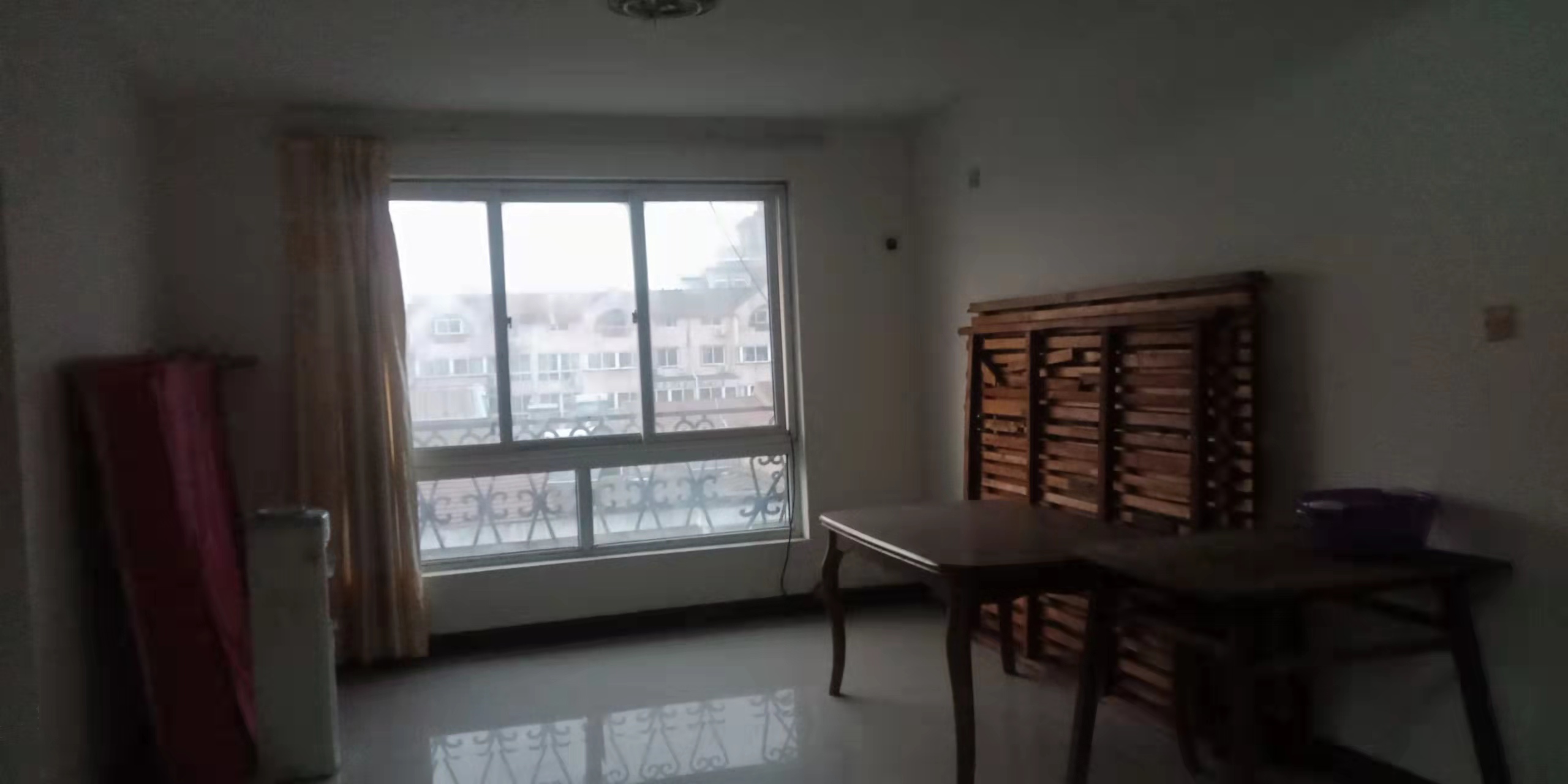 莲花苑 5室2厅1卫 160m²