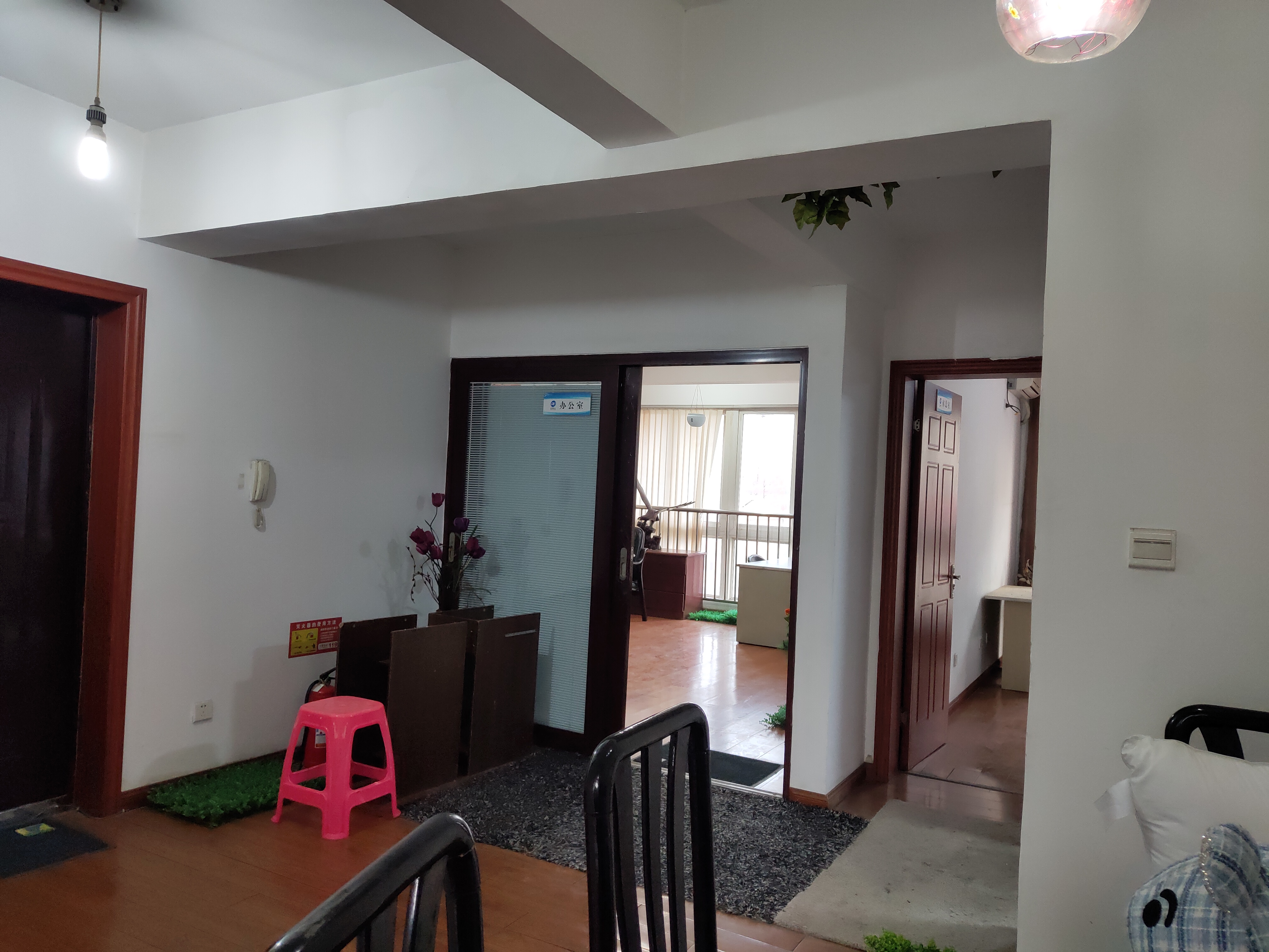 锦峰大厦 2室1厅1卫 110m&sup2;