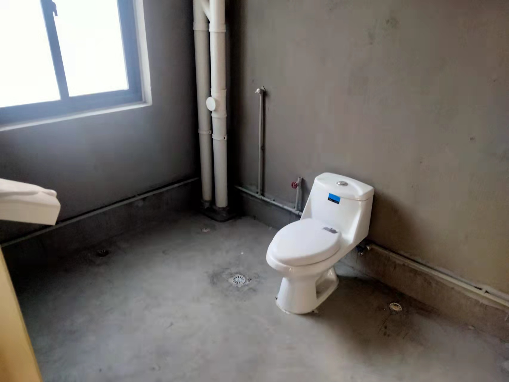世伦佳苑 2室2厅1卫 95m&sup2;