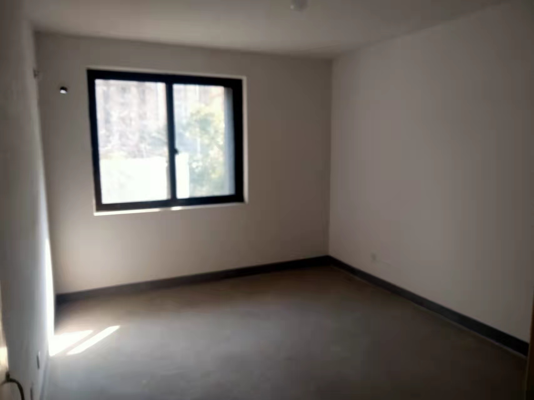 世伦佳苑 2室2厅1卫 95m&sup2;