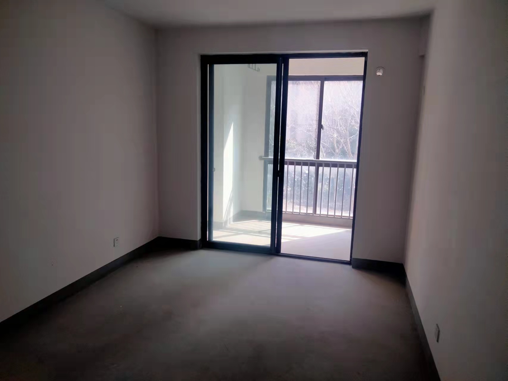 世伦佳苑 2室2厅1卫 95m&sup2;