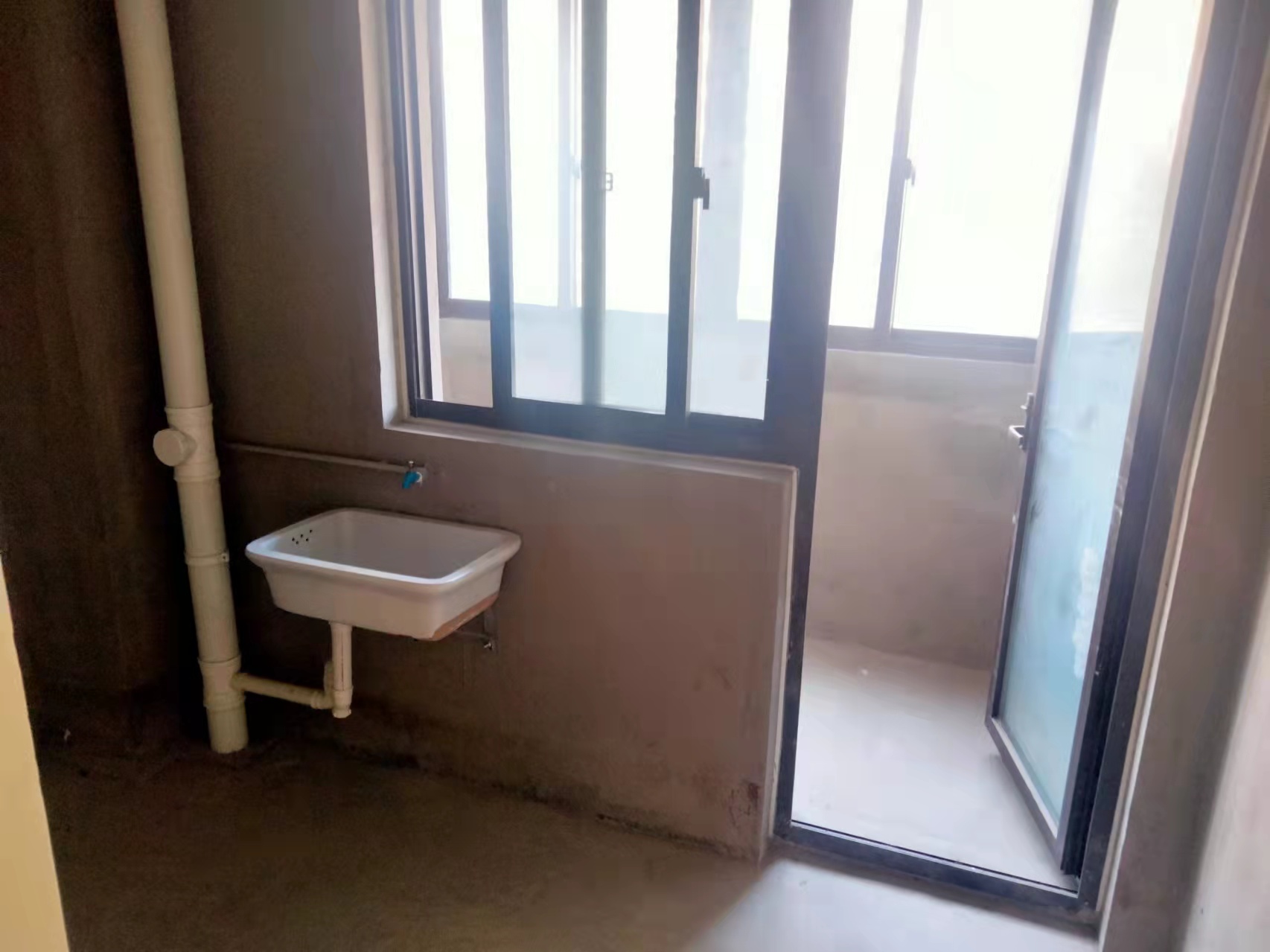 世伦佳苑 2室2厅1卫 95m&sup2;