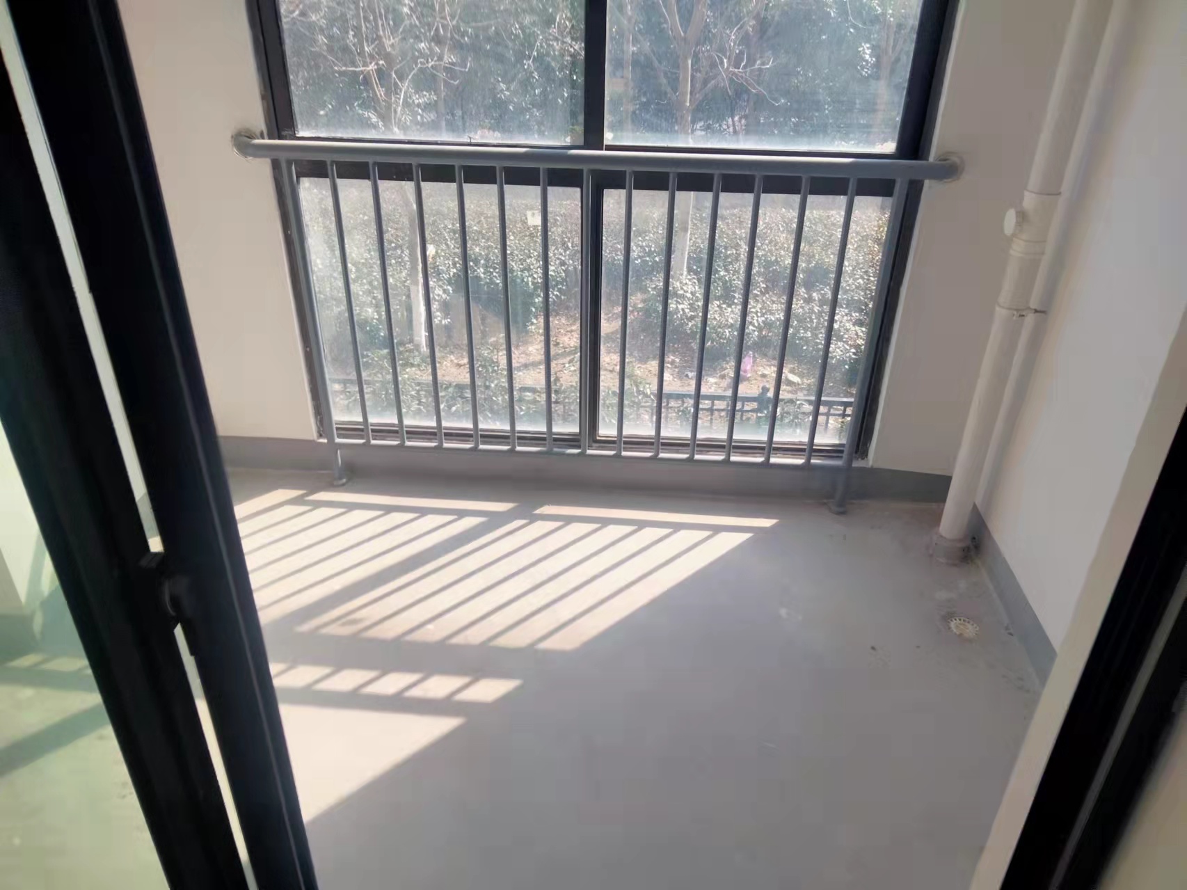 世伦佳苑 2室2厅1卫 95m&sup2;