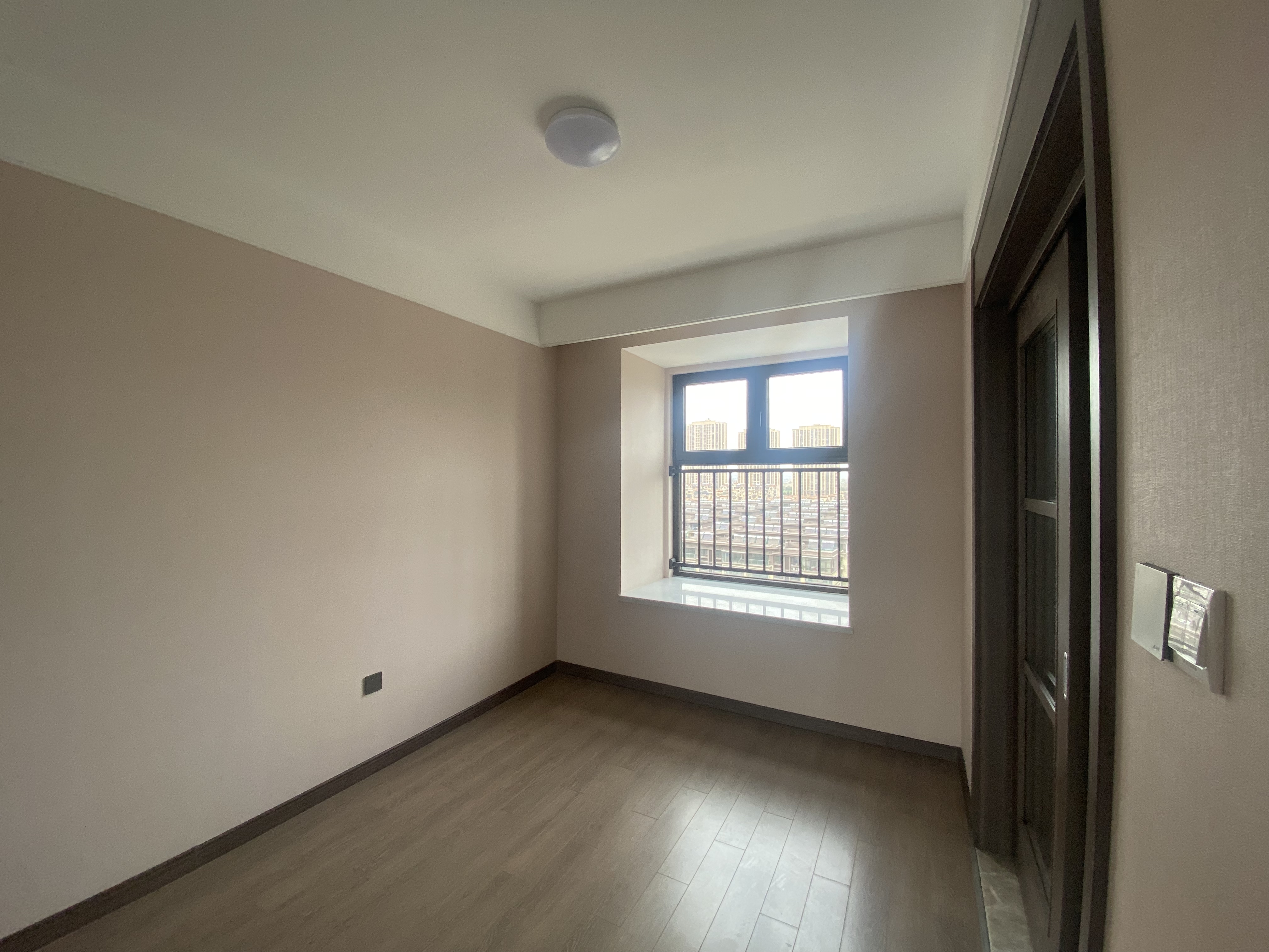 海上传奇 3室2厅1卫 110m&sup2;
