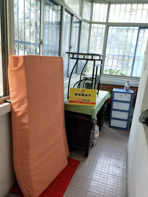 法官公寓 2室1厅1卫 73m&sup2;