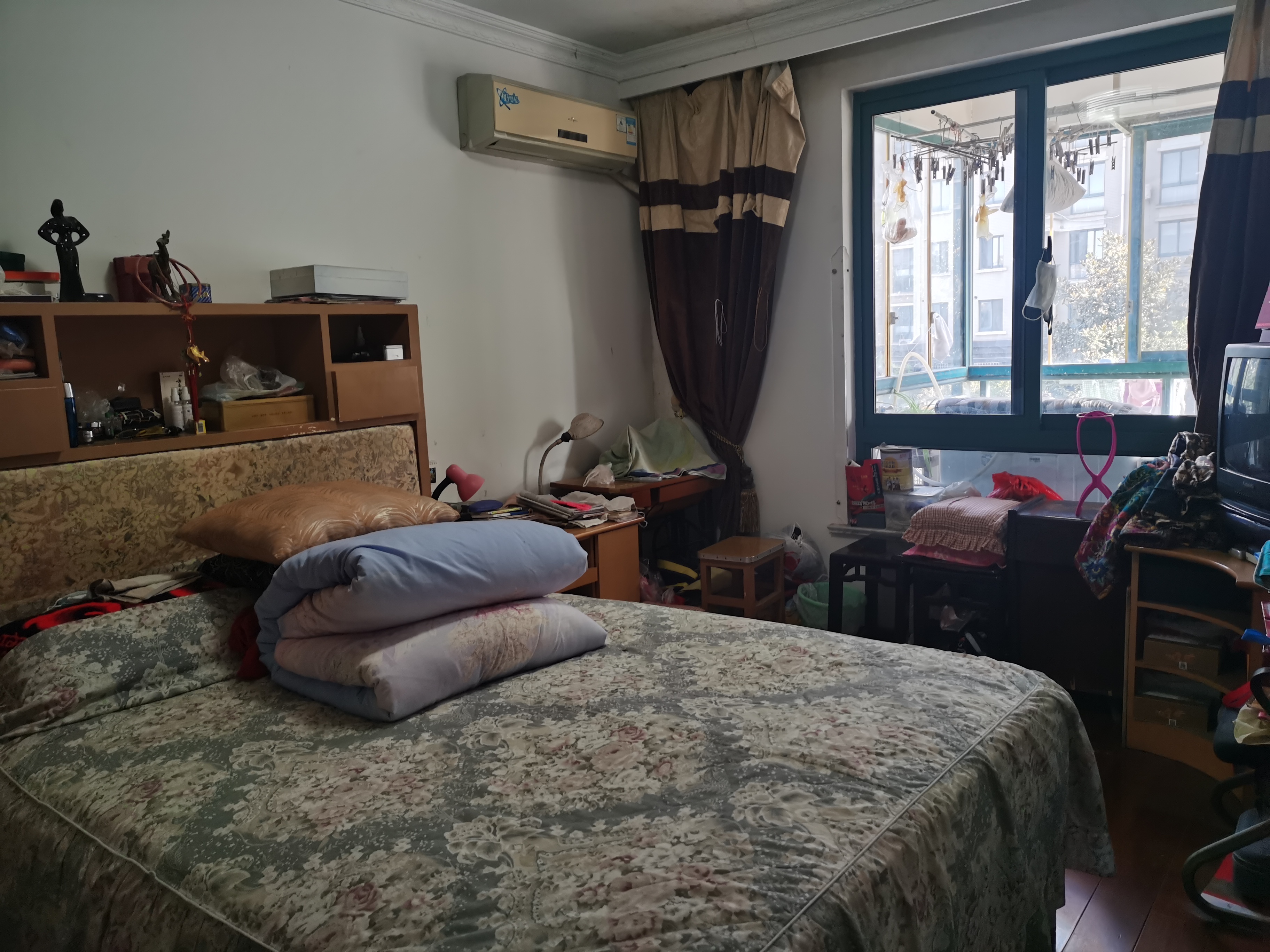 凤凰莱茵苑 3室2厅2卫 143.00m&sup2;