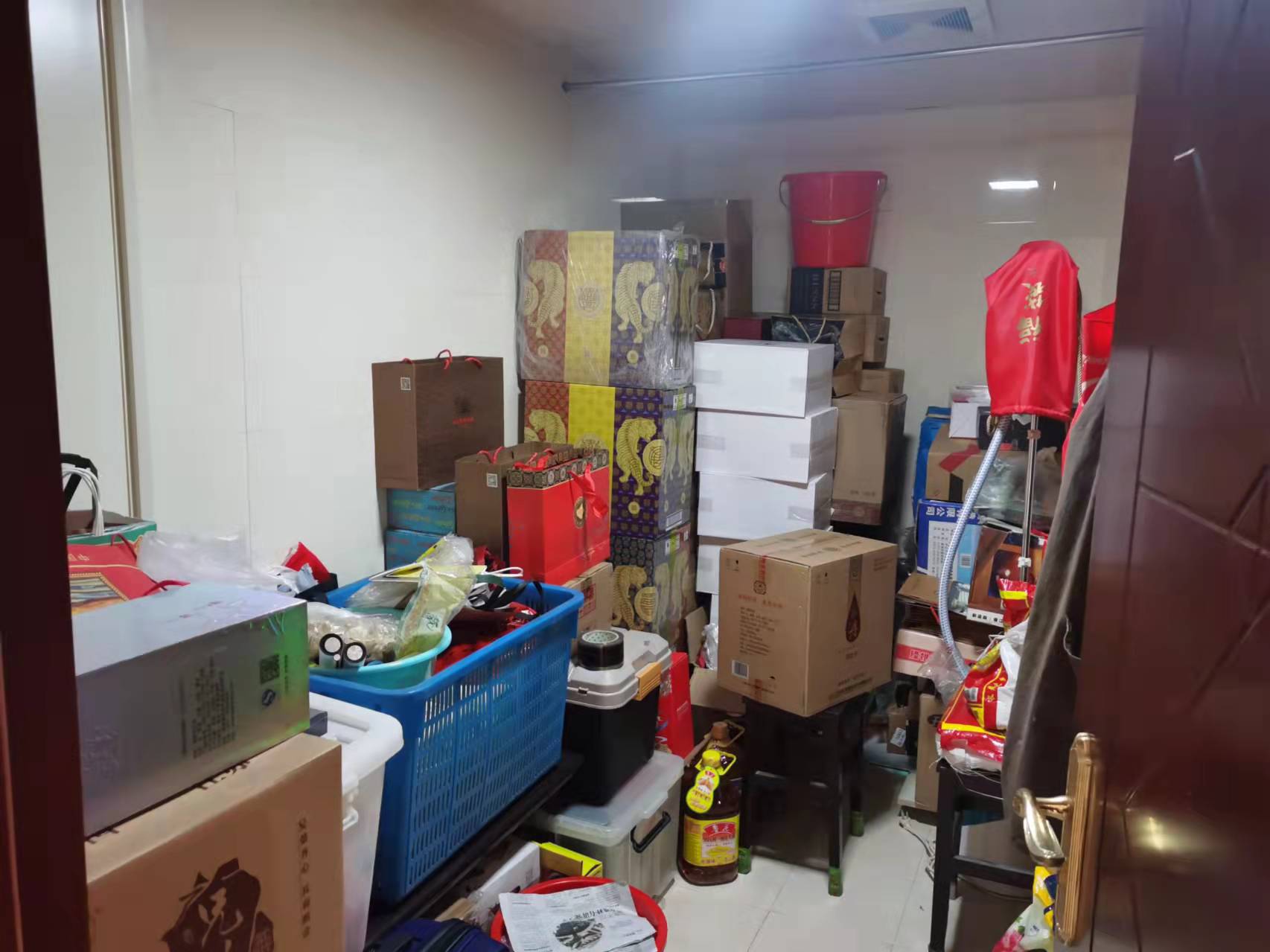 凤凰莱茵苑 3室2厅2卫 143.00m&sup2;