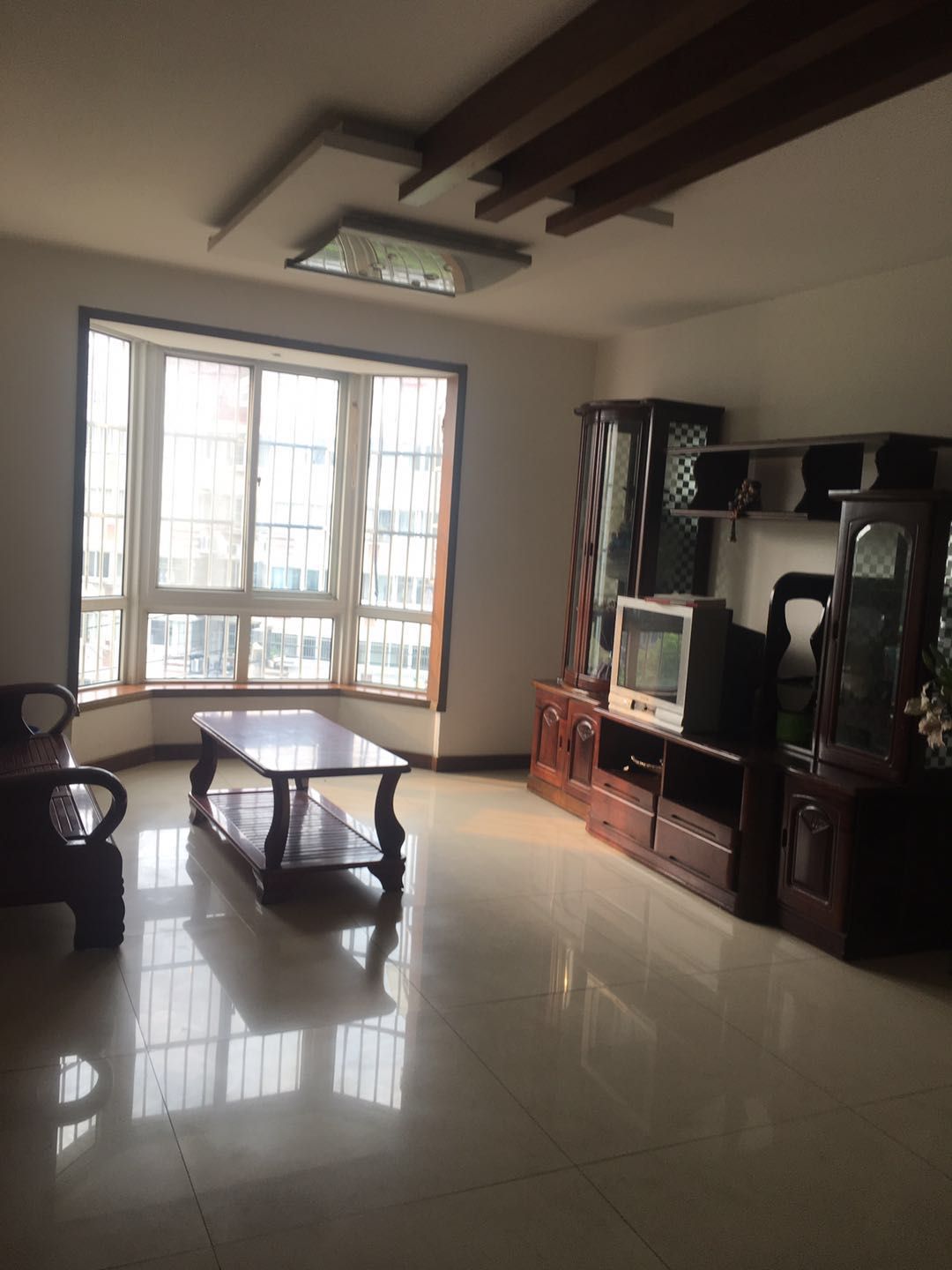 外滩小区 3室2厅1卫 124.8m&sup2;