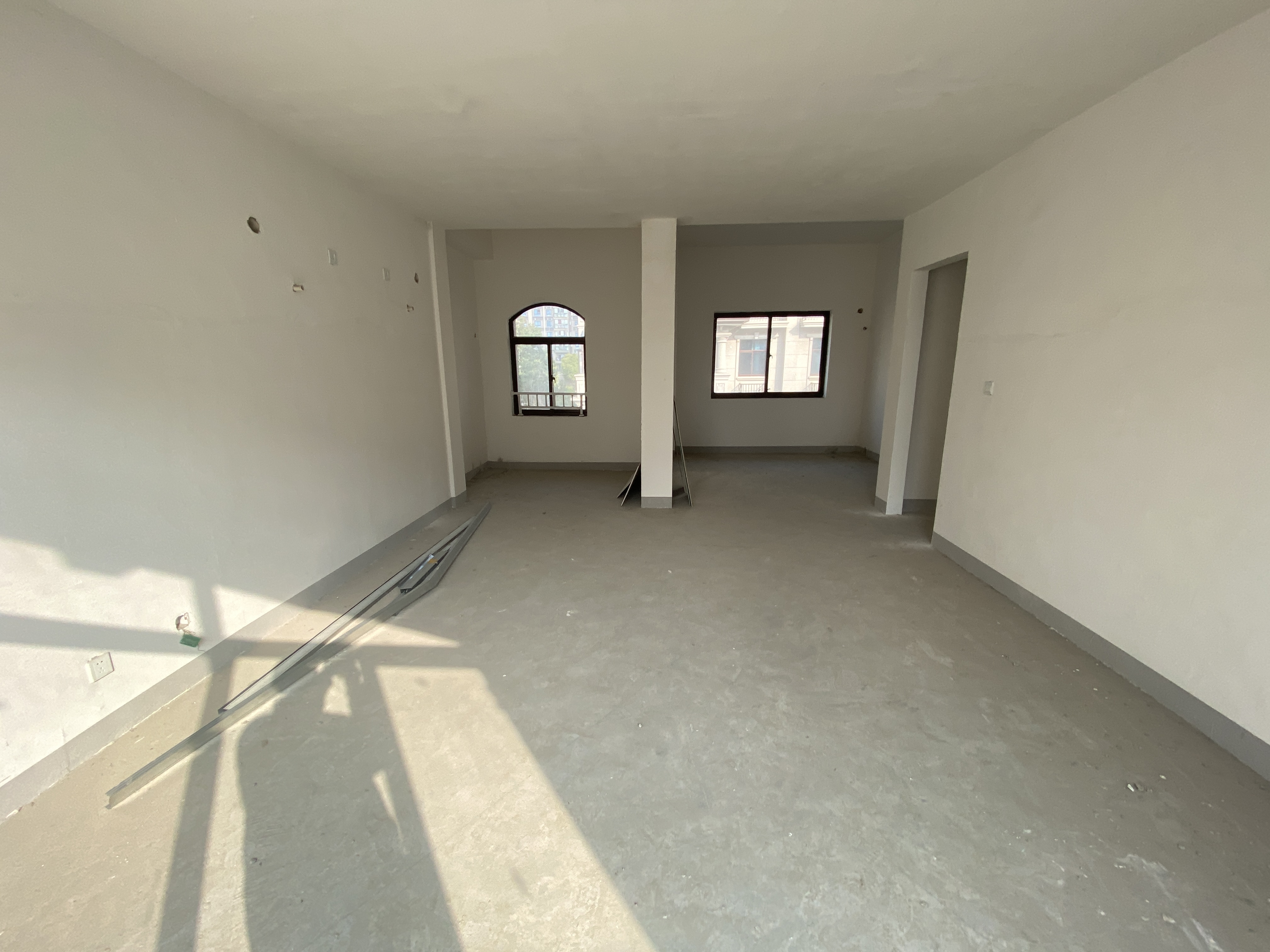 碧桂园(南通经济技术开发区) 4室2厅3卫 260m&sup2;
