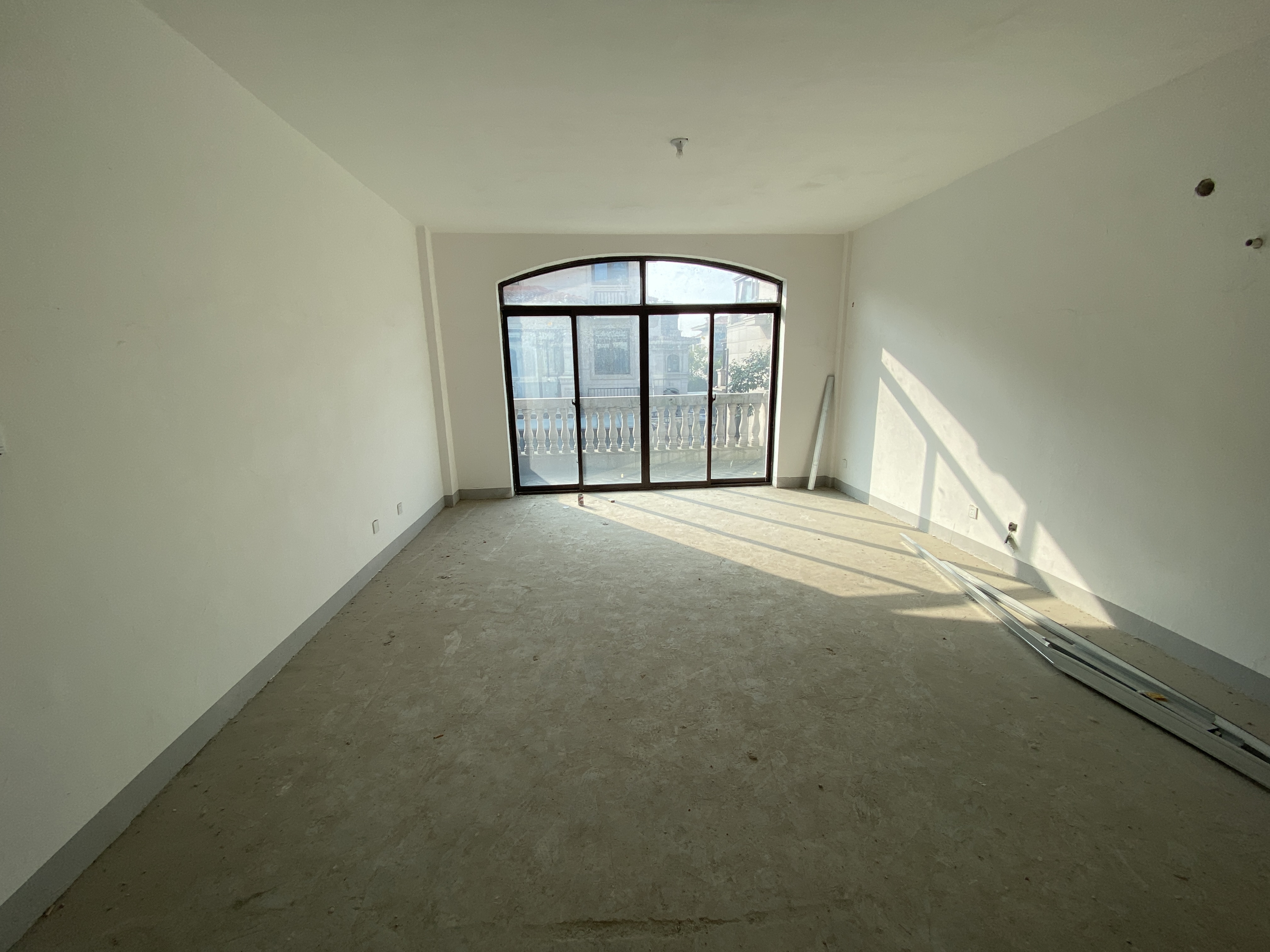 碧桂园(南通经济技术开发区) 4室2厅3卫 260m&sup2;
