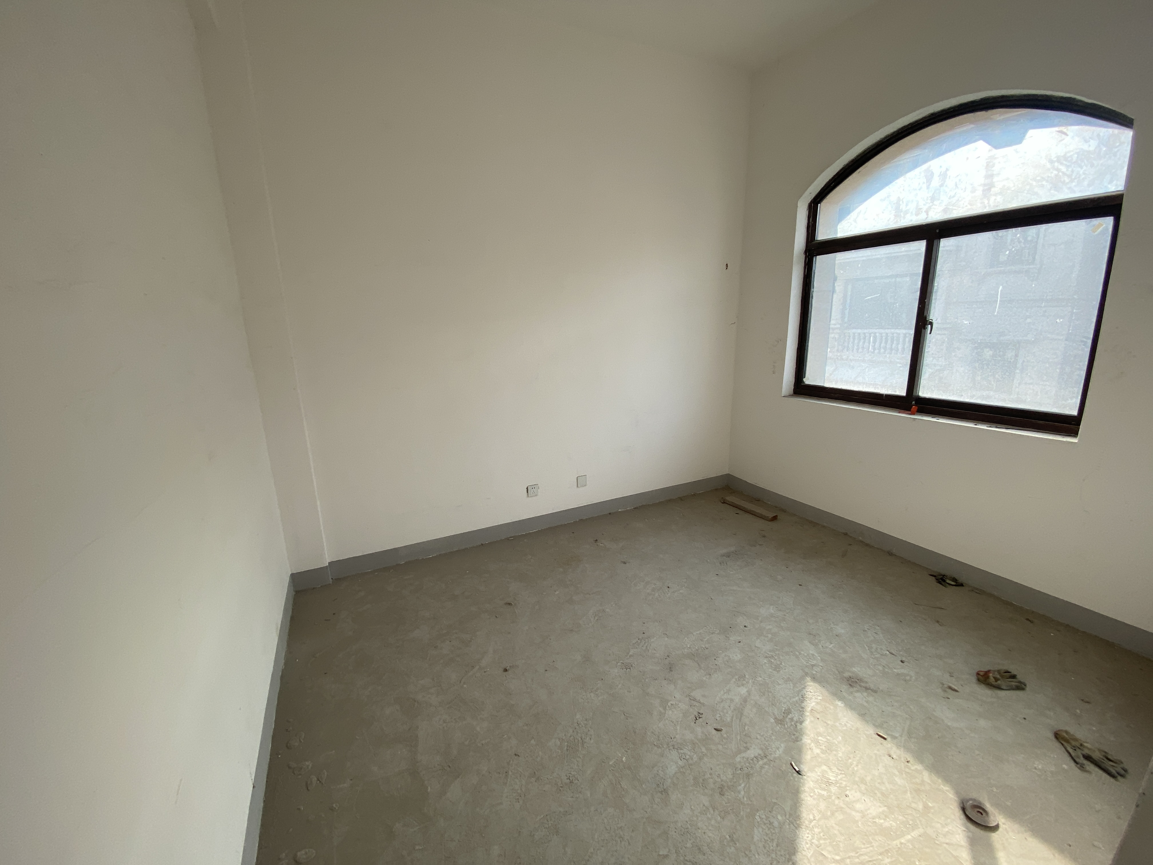 碧桂园(南通经济技术开发区) 4室2厅3卫 260m&sup2;