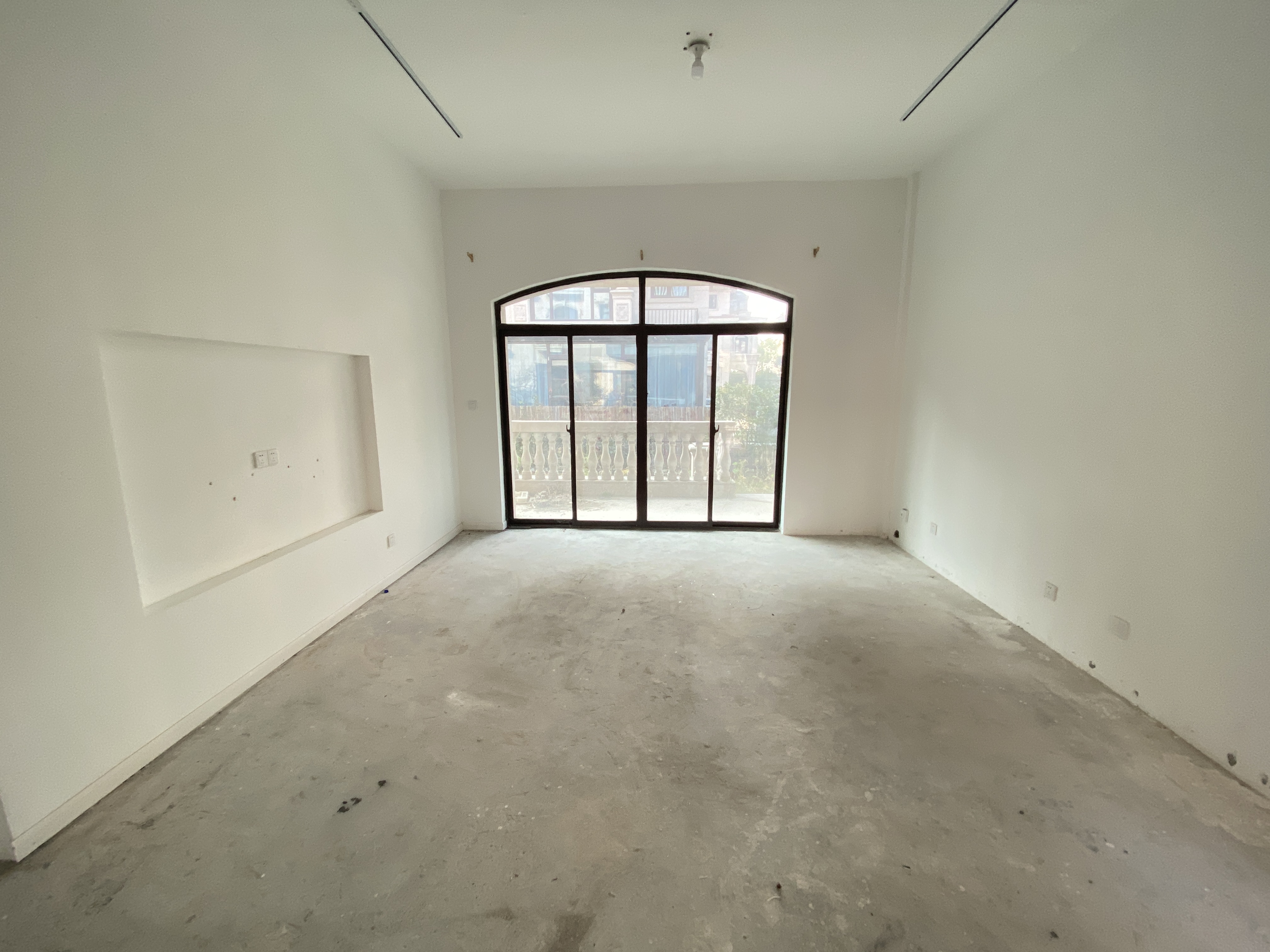 碧桂园(南通经济技术开发区) 4室2厅3卫 260m&sup2;