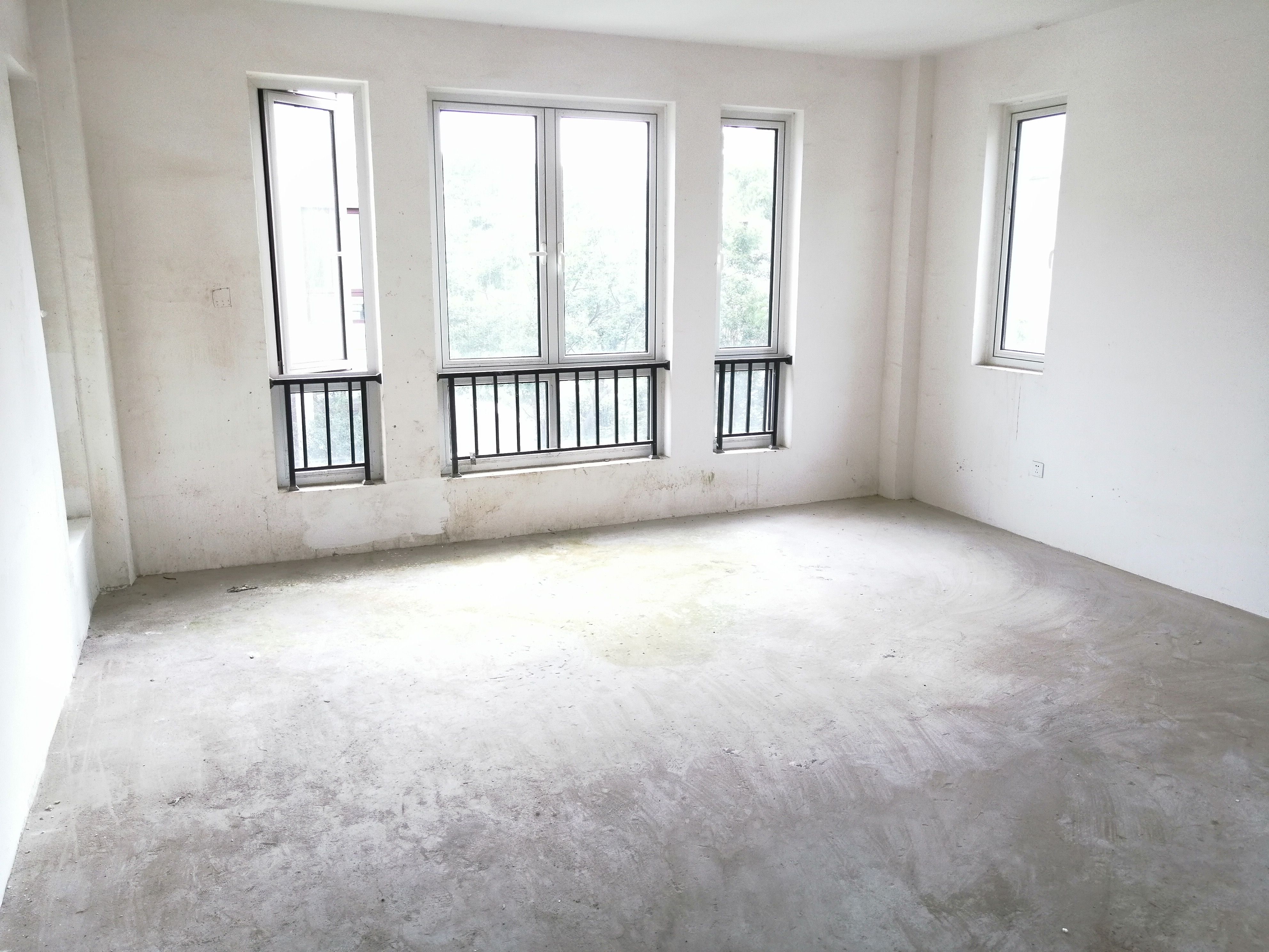 顺发御园 4室2厅3卫 248m&sup2;
