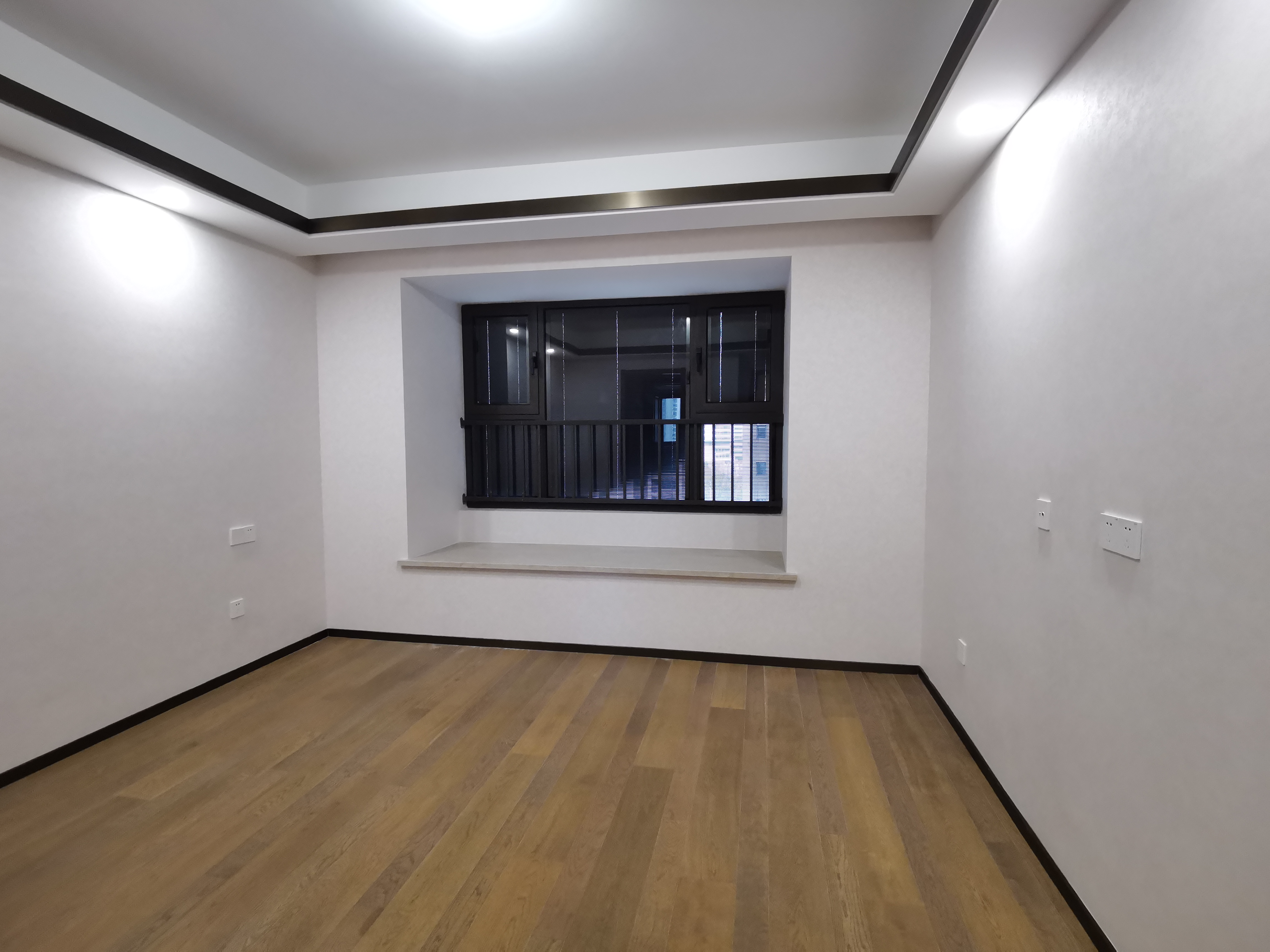 远创东樾 5室2厅3卫 154m&sup2;