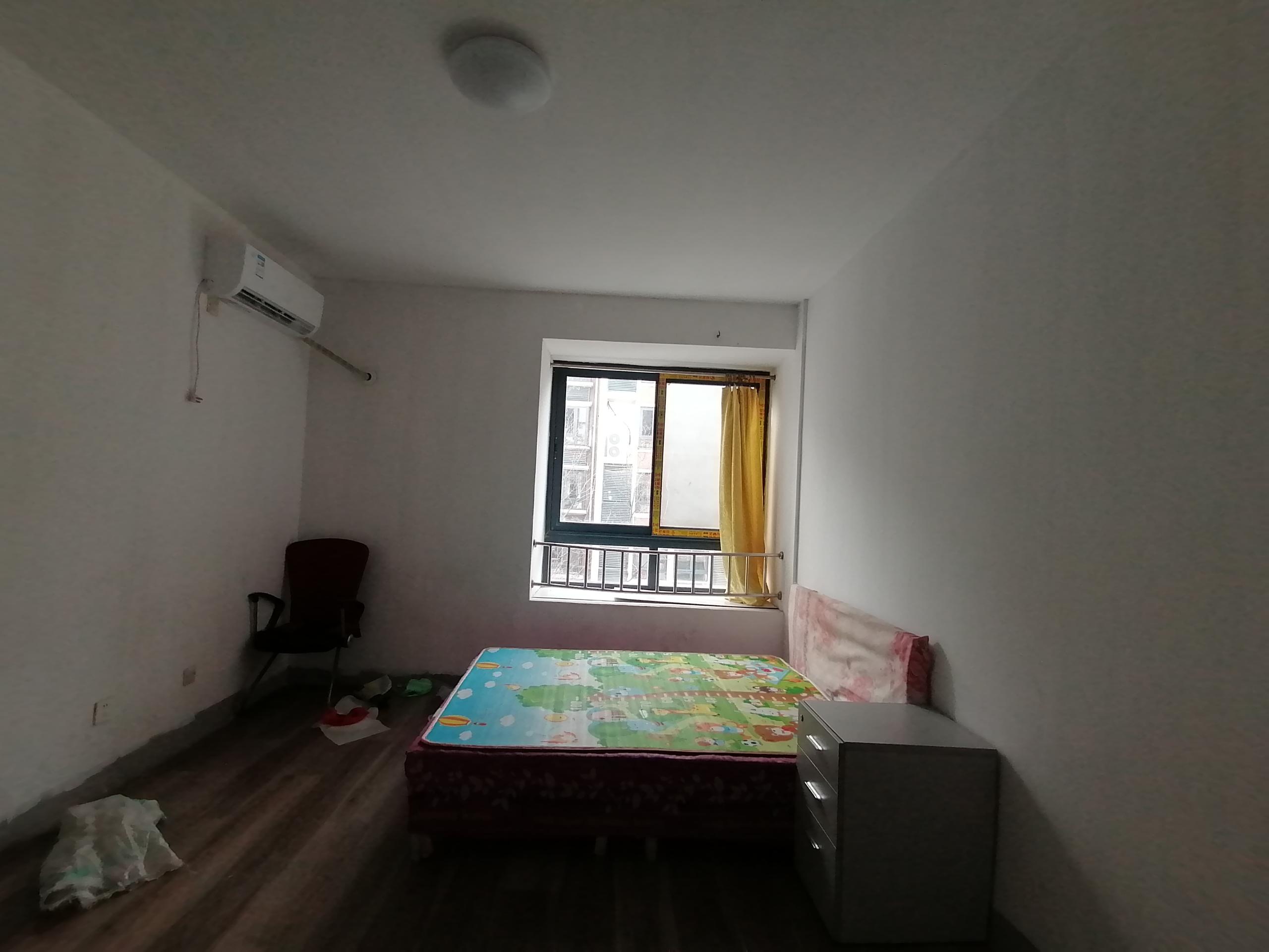 金水湾花园 3室2厅2卫 136m&sup2;