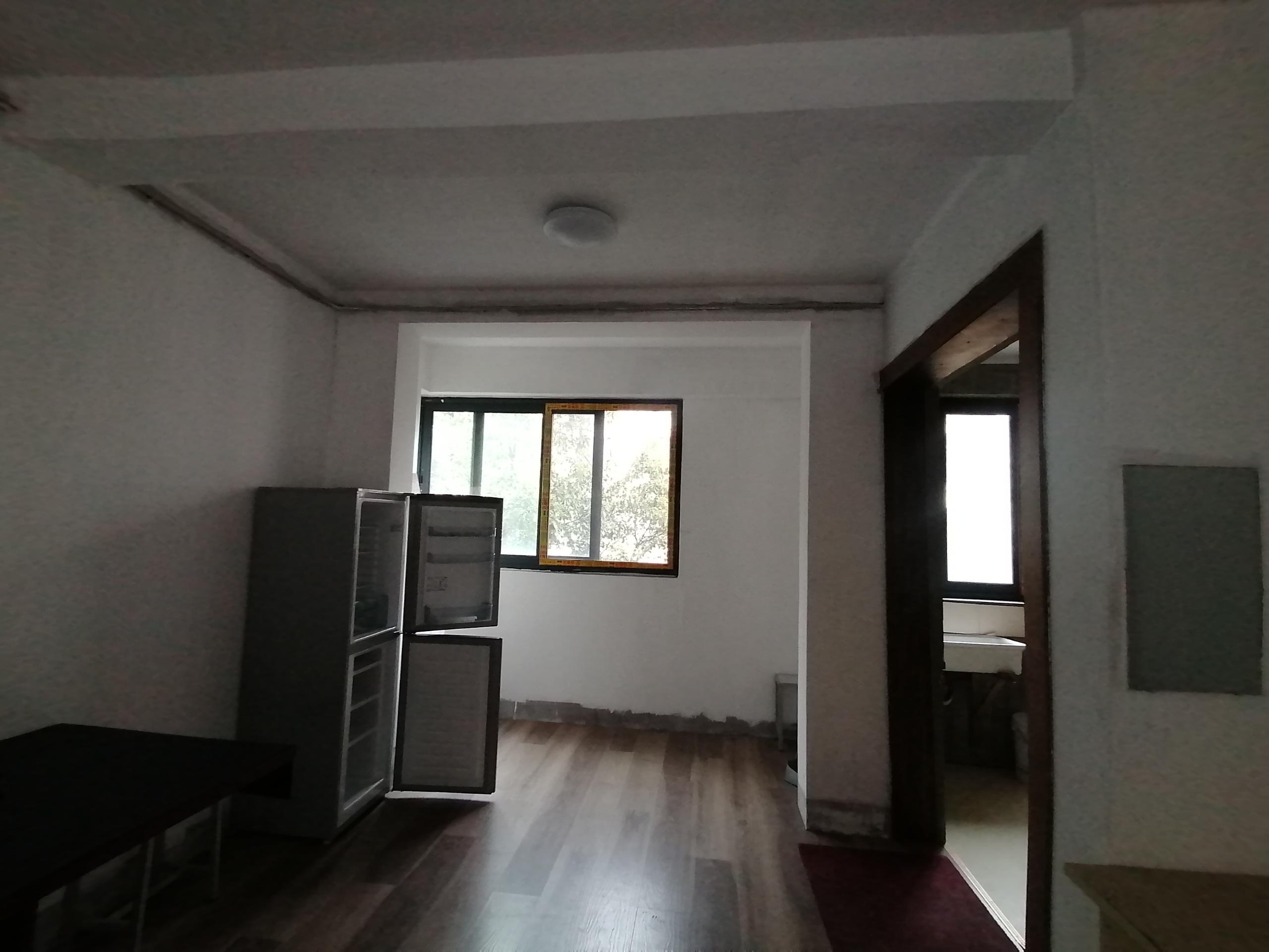 金水湾花园 3室2厅2卫 136m&sup2;