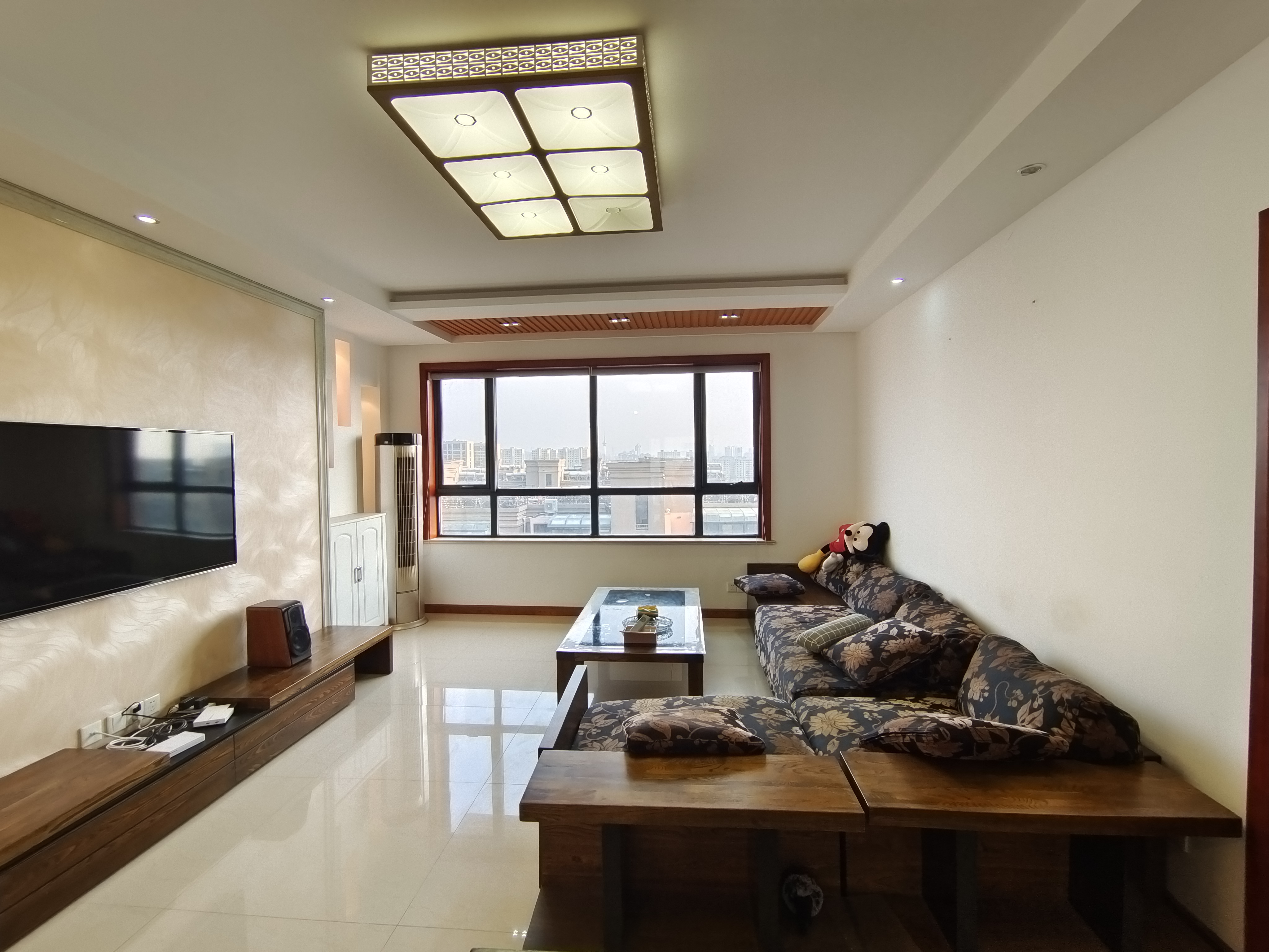 中港城 3室2厅2卫 138.87m²