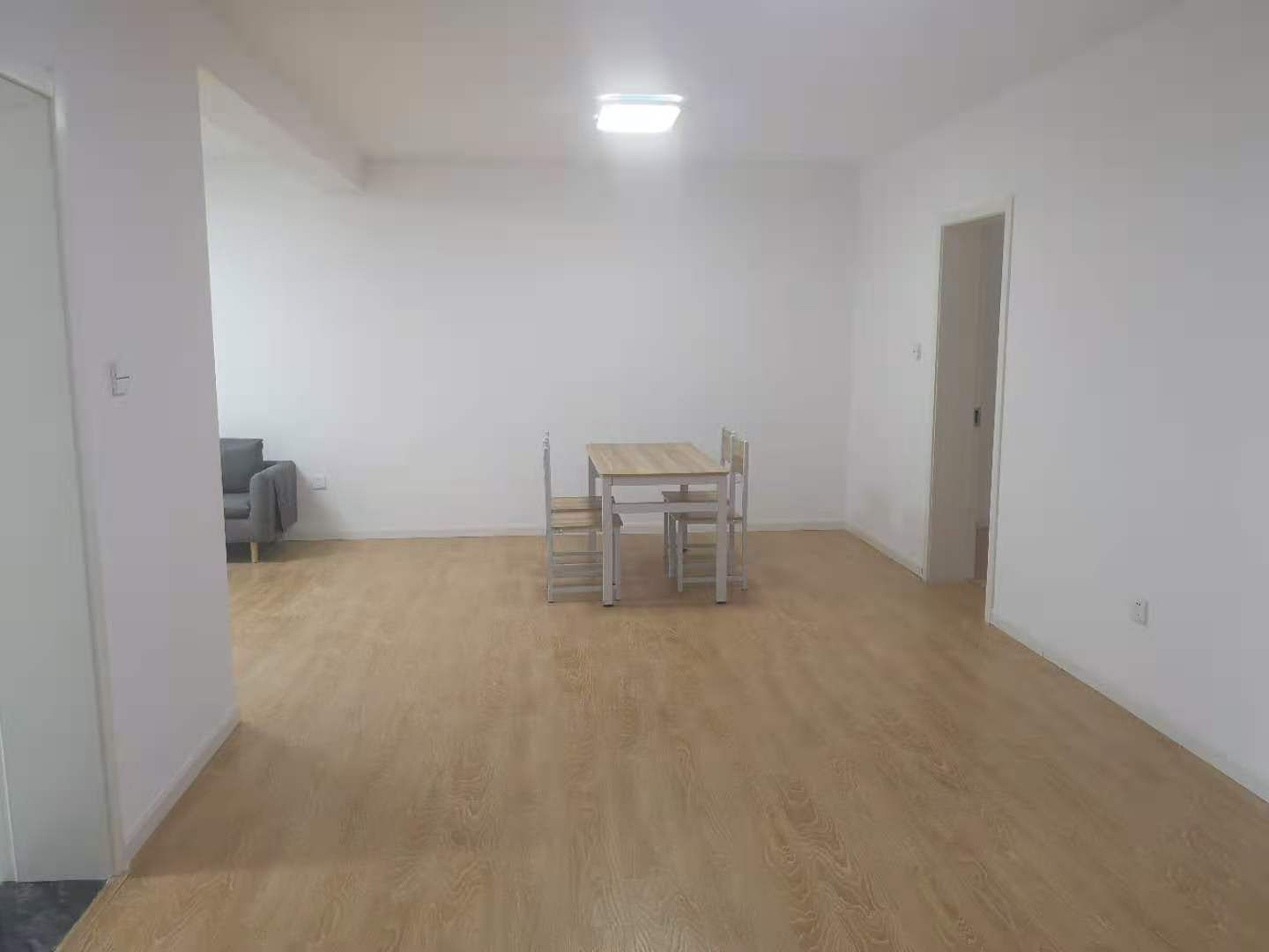 星宇花园 3室2厅1卫 110m&sup2;