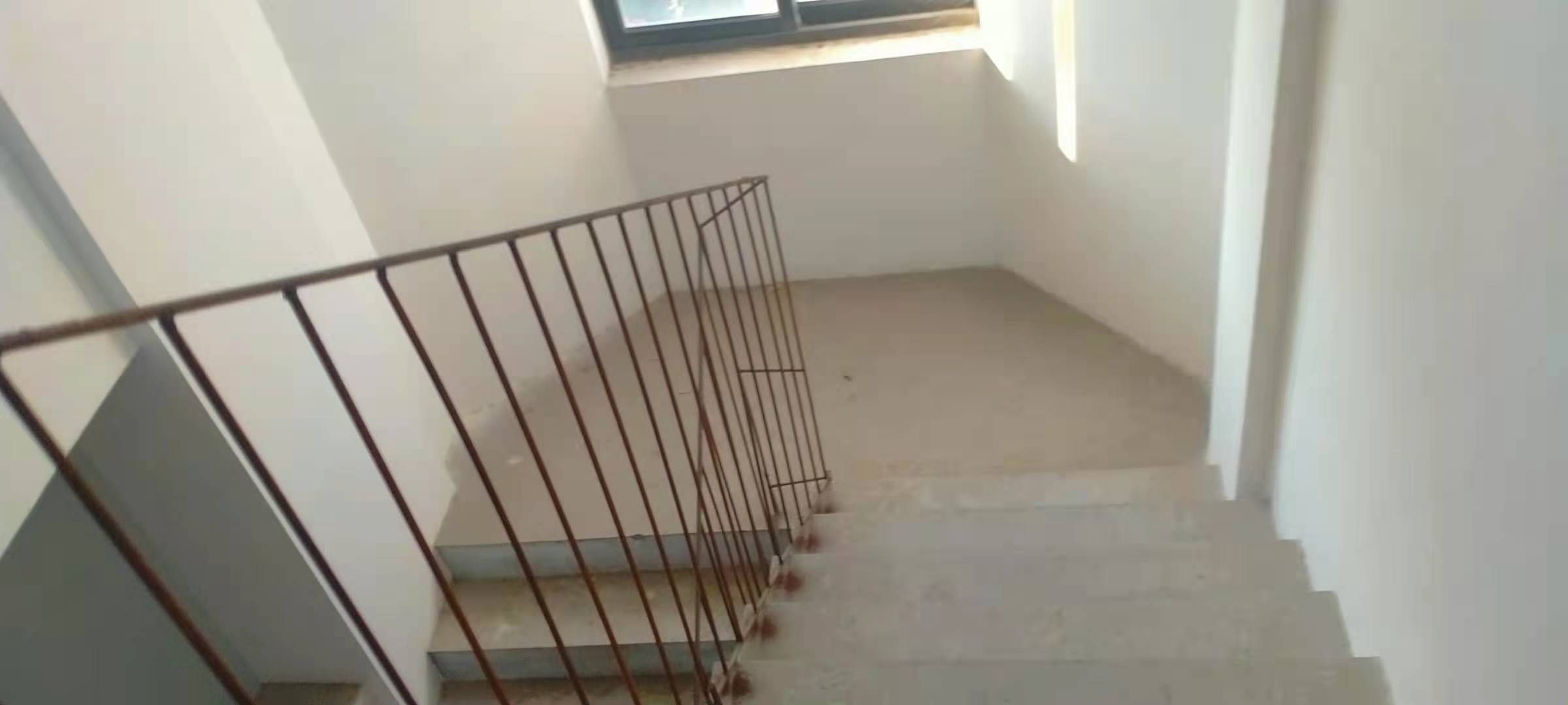 政务中心旁独栋毛坯别墅兆丰嘉园 316.20m²一附一中学区