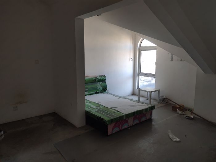 军山花园 5室2厅3卫 243m&sup2;