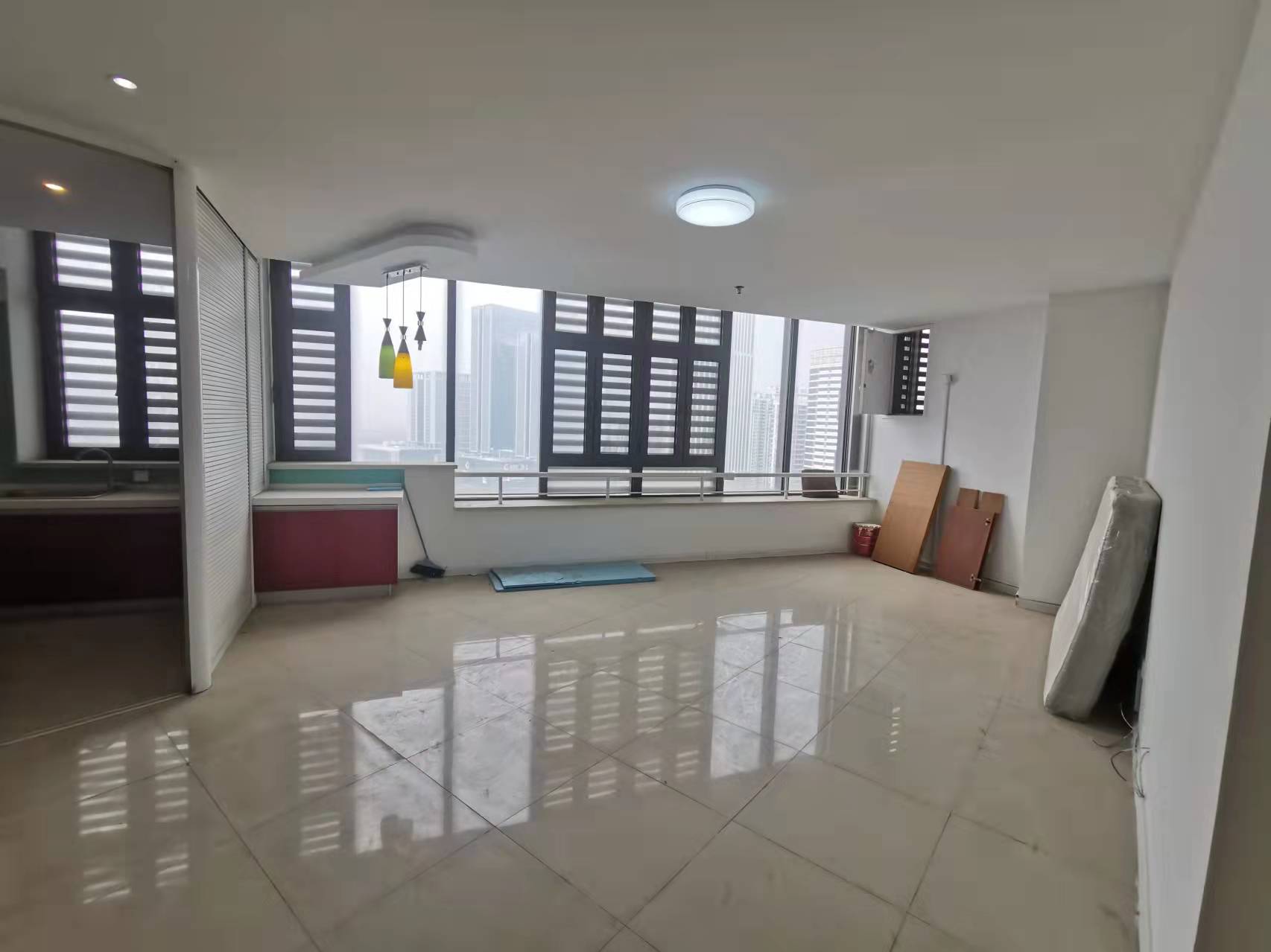 中南世纪城北区 3室2厅2卫 152m²